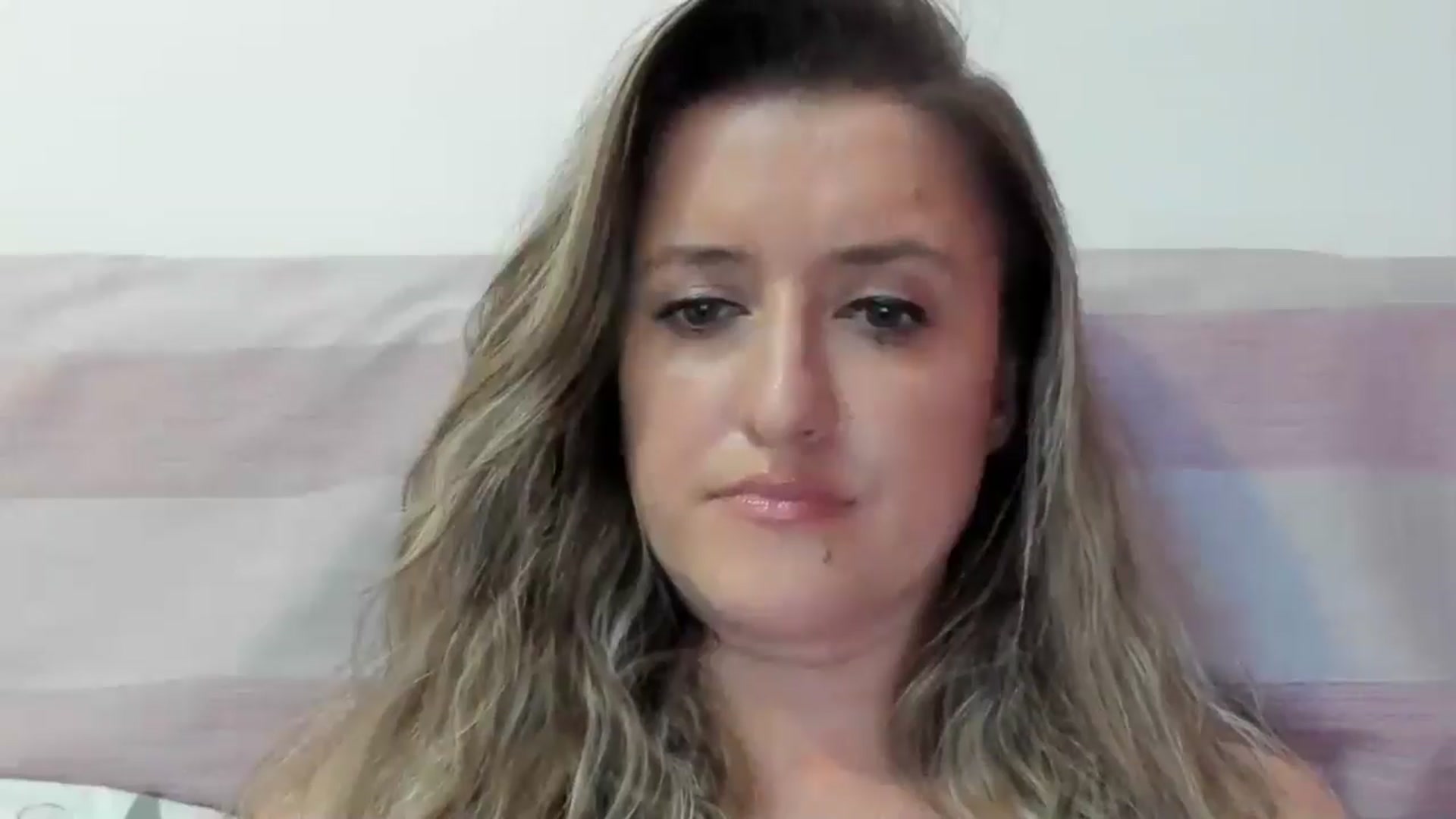 Gallery image thumbnail from BestDream's myfreecams stream on, 08/21/2024, 22:56 image 6 of 20
