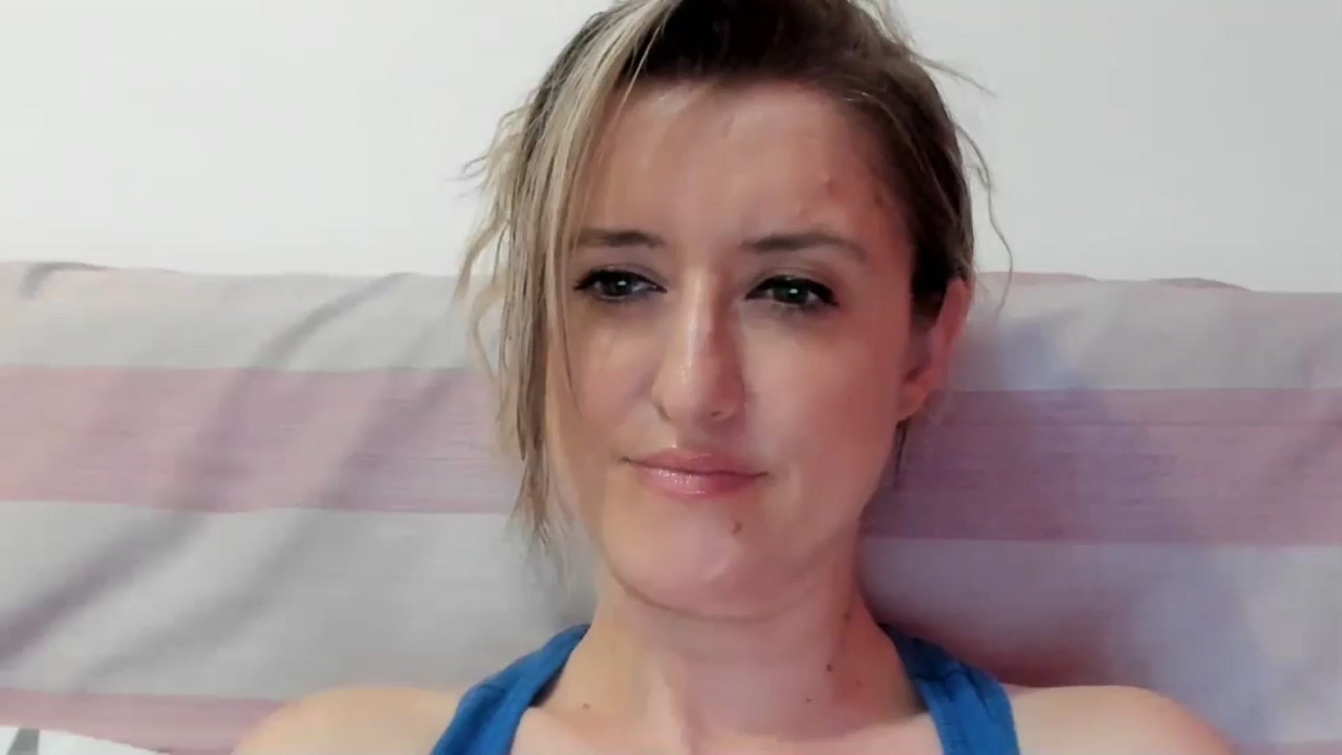 Gallery image thumbnail from BestDream's myfreecams stream on, 08/22/2024, 24:00 image 6 of 20