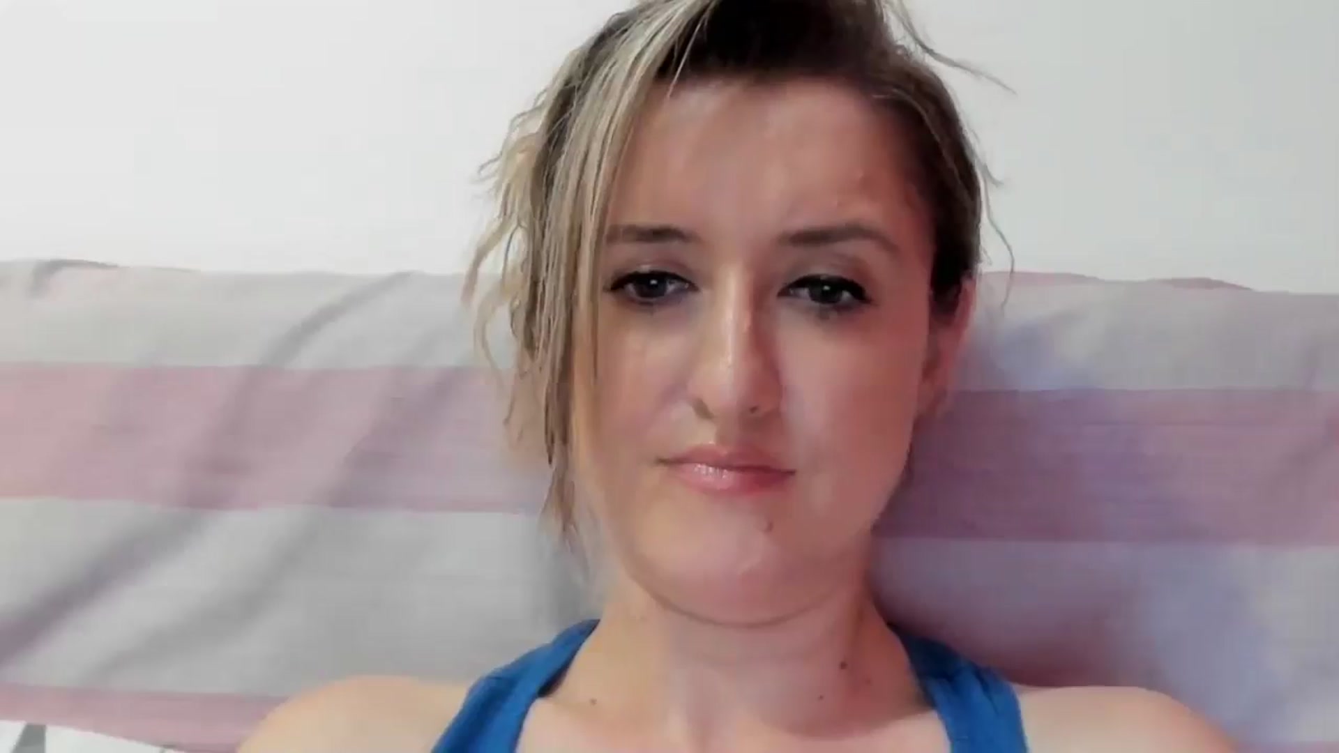 Gallery image thumbnail from BestDream's myfreecams stream on, 08/22/2024, 24:00 image 5 of 20