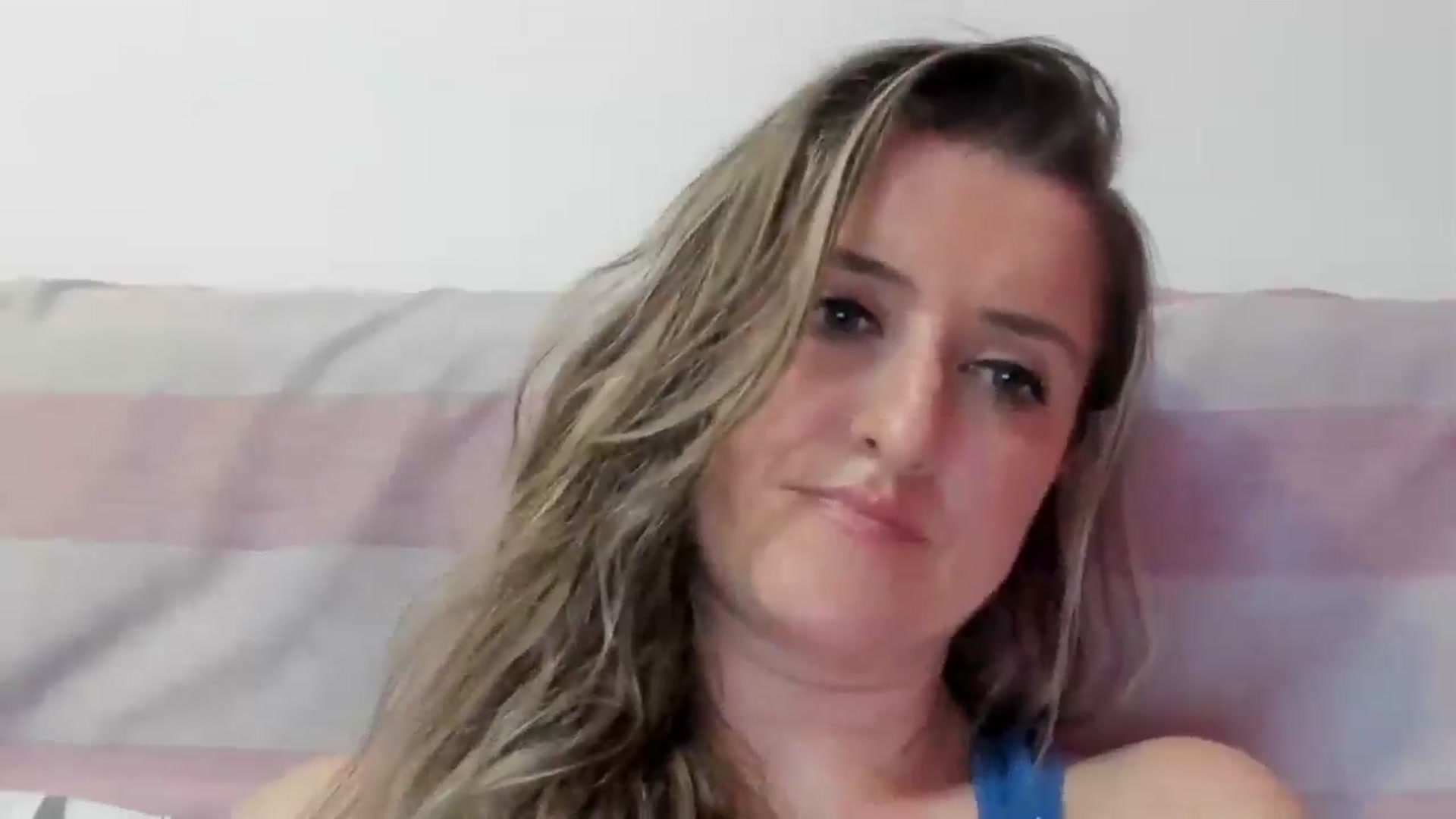 Gallery image thumbnail from BestDream's myfreecams stream on, 08/22/2024, 24:26 image 13 of 20