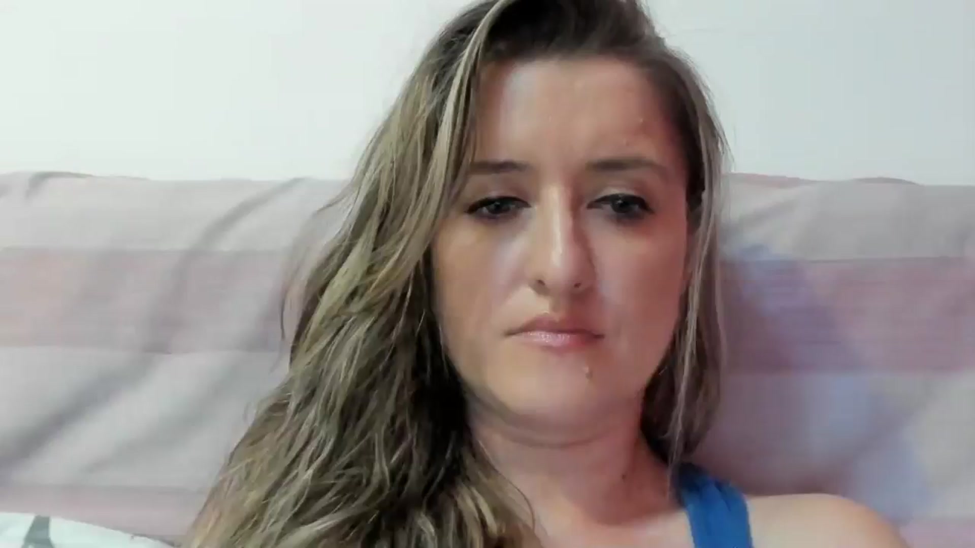 Gallery image thumbnail from BestDream's myfreecams stream on, 08/22/2024, 24:26 image 11 of 20