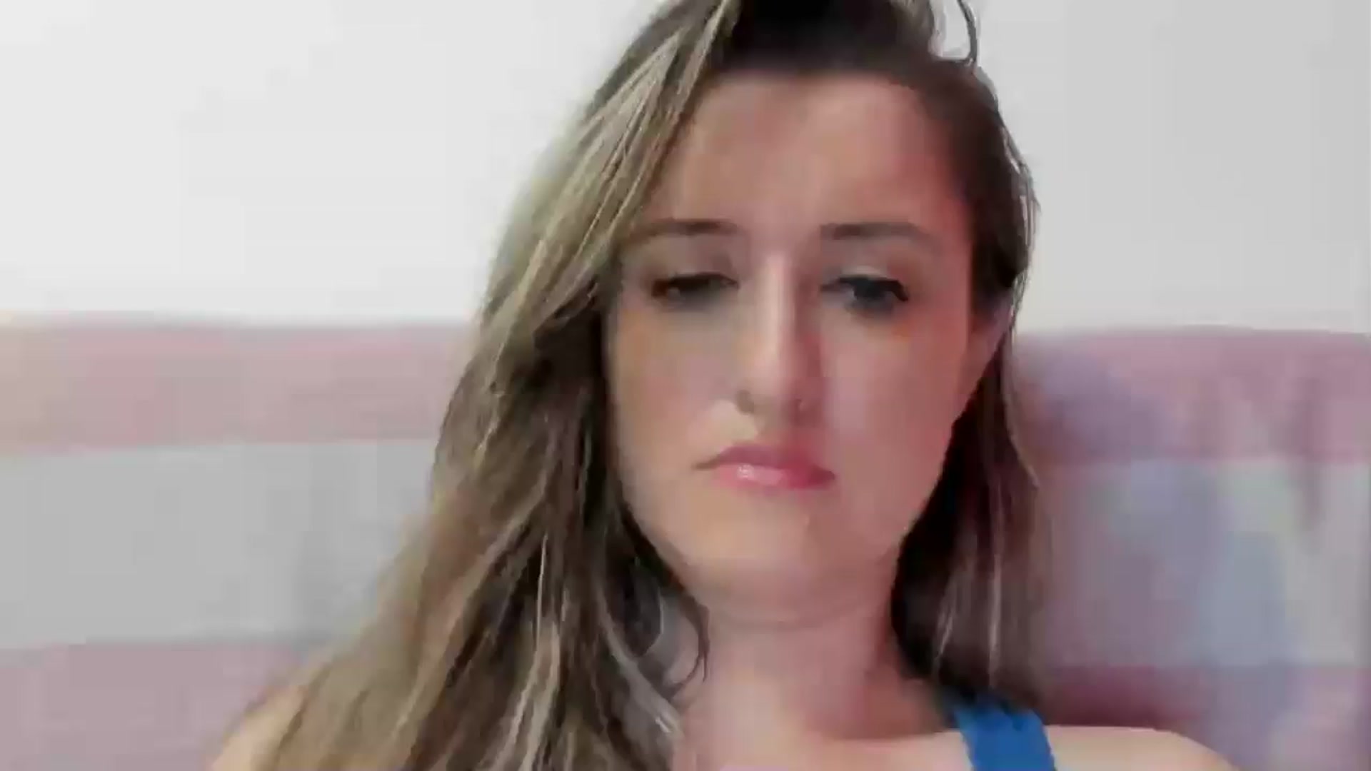 Gallery image thumbnail from BestDream's myfreecams stream on, 08/22/2024, 08:01 image 14 of 20