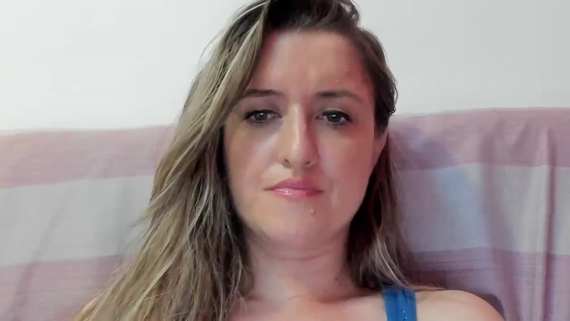 Gallery image thumbnail from BestDream's myfreecams stream on, 08/22/2024, 09:16 image 13 of 20
