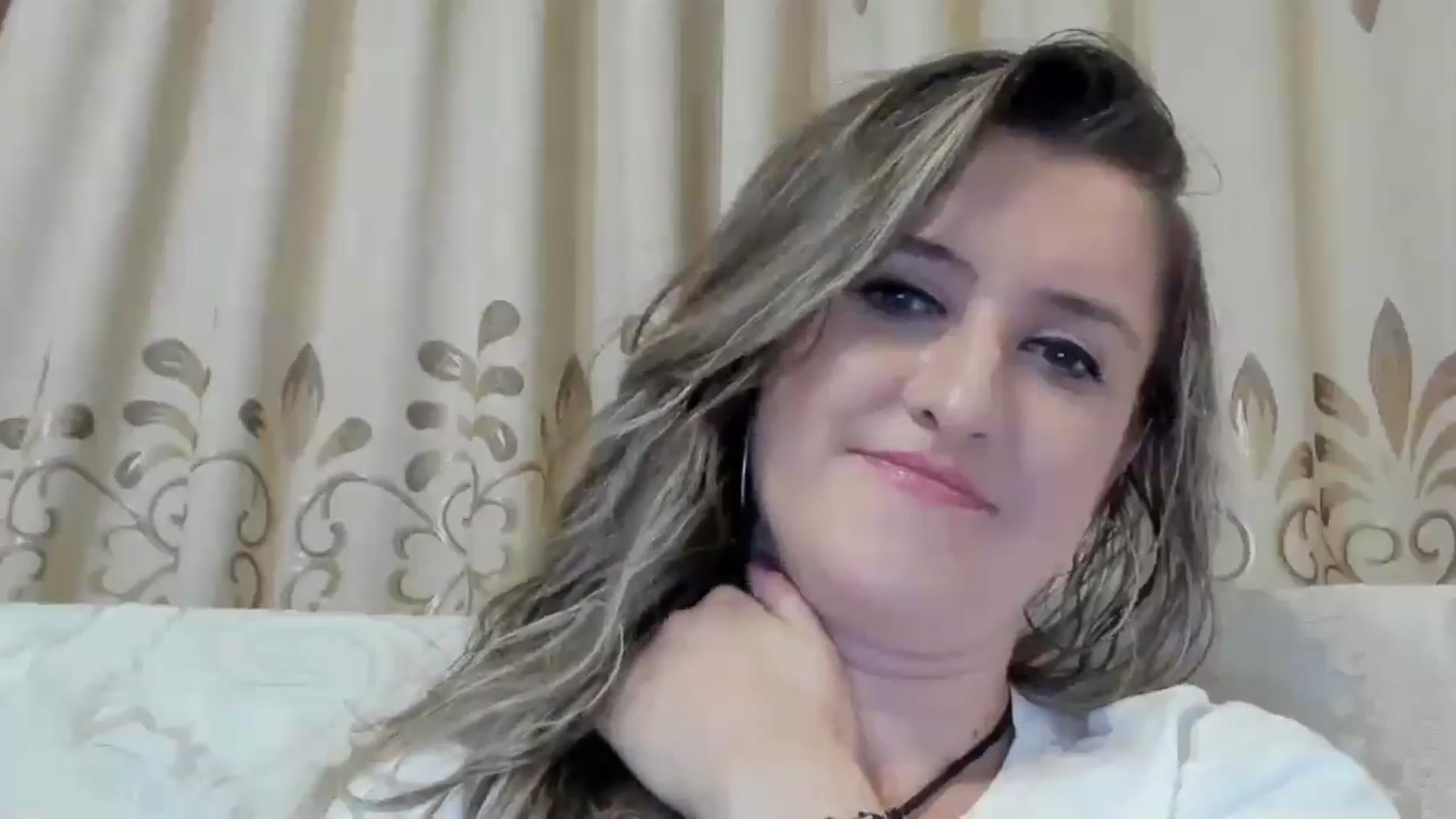 Gallery image thumbnail from BestDream's myfreecams stream on, 08/22/2024, 22:57 image 12 of 20