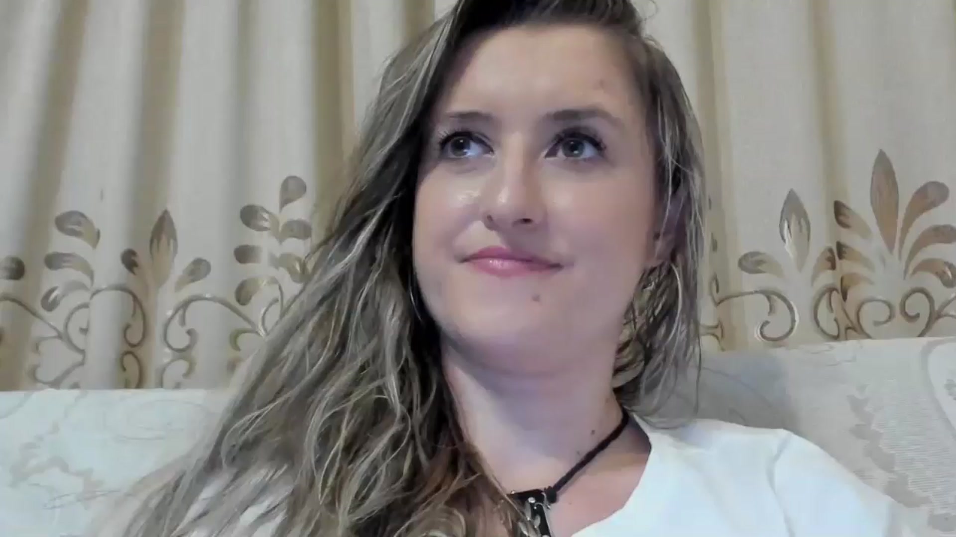Gallery image thumbnail from BestDream's myfreecams stream on, 08/22/2024, 22:57 image 1 of 20