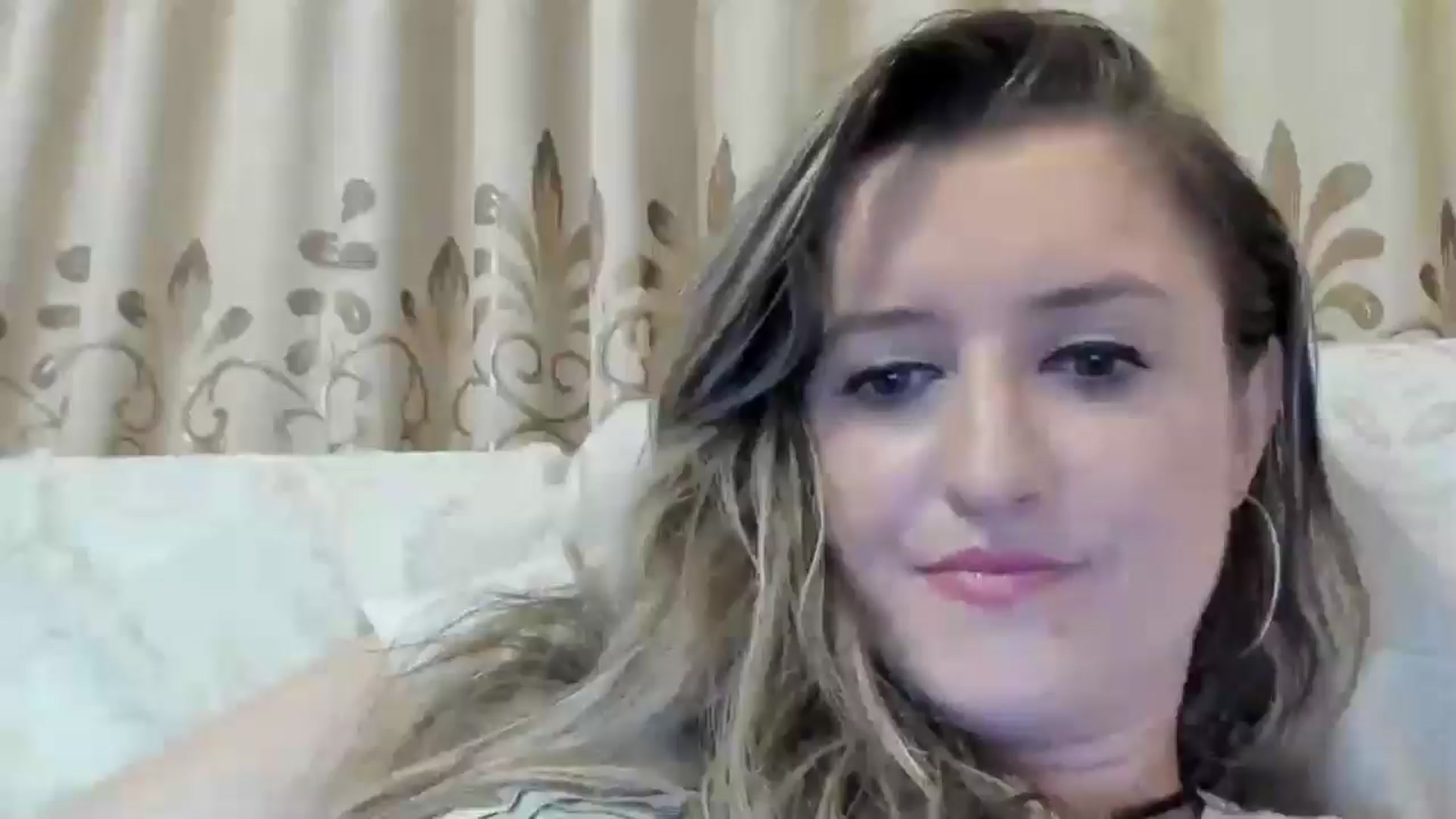 Gallery image thumbnail from BestDream's myfreecams stream on, 08/22/2024, 23:15 image 9 of 20