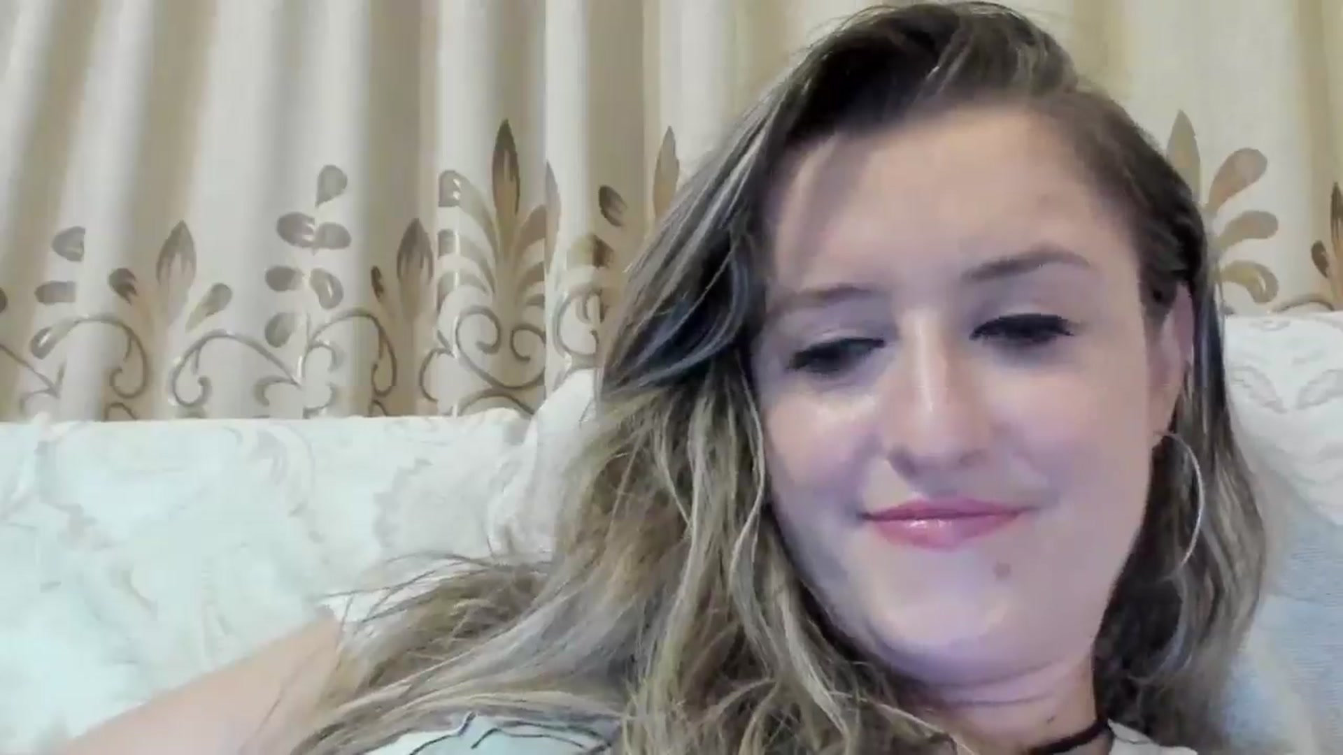 Gallery image thumbnail from BestDream's myfreecams stream on, 08/22/2024, 23:15 image 8 of 20