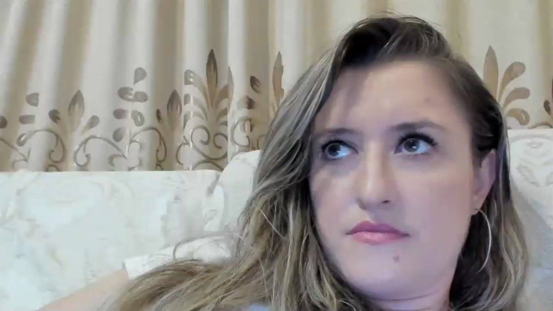 Gallery image thumbnail from BestDream's myfreecams stream on, 08/22/2024, 23:15 image 19 of 20