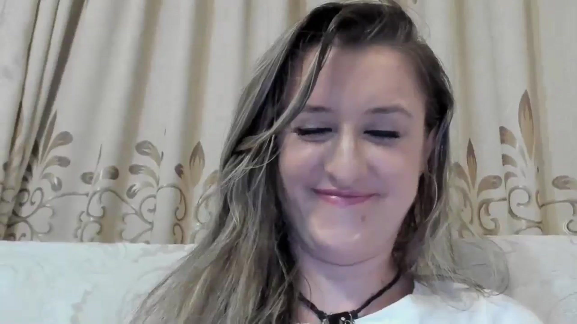 Gallery image thumbnail from BestDream's myfreecams stream on, 08/23/2024, 24:12 image 5 of 20