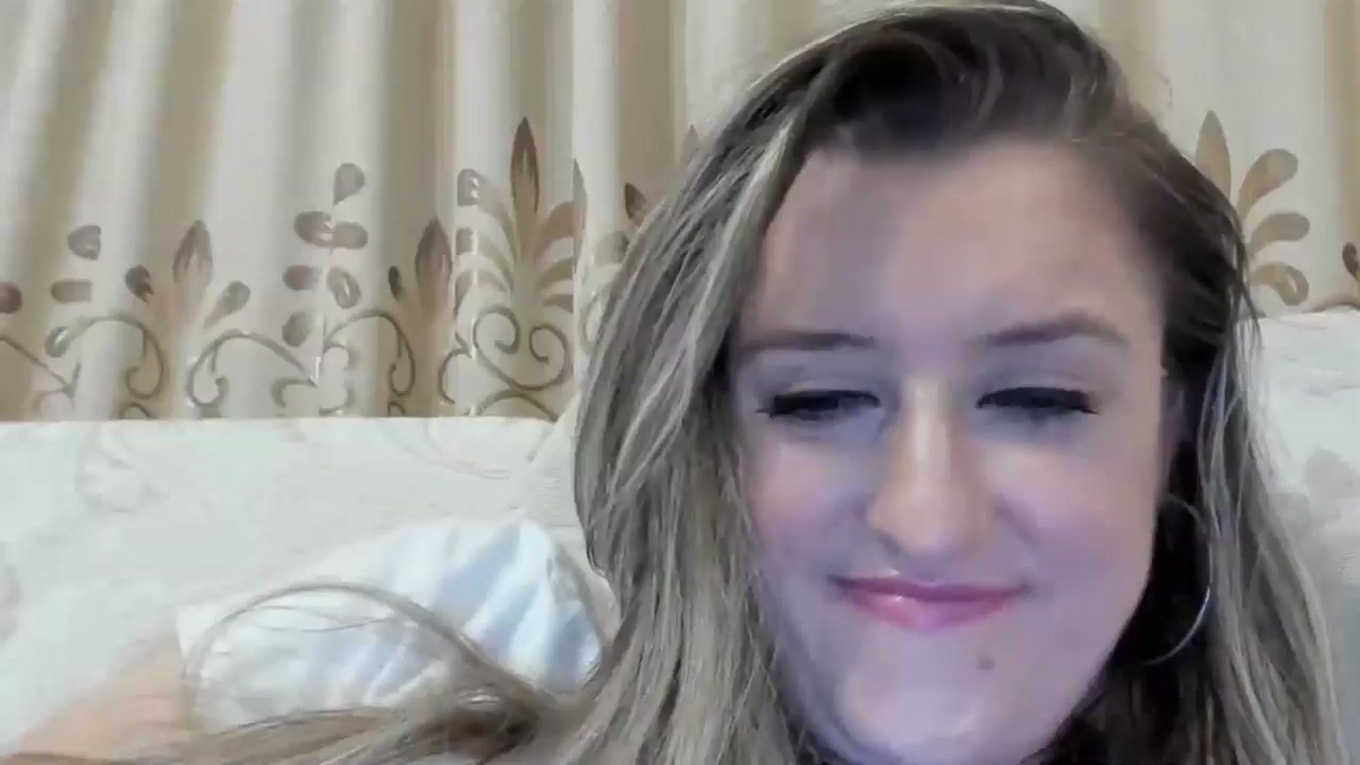Gallery image thumbnail from BestDream's myfreecams stream on, 08/23/2024, 24:12 image 19 of 20