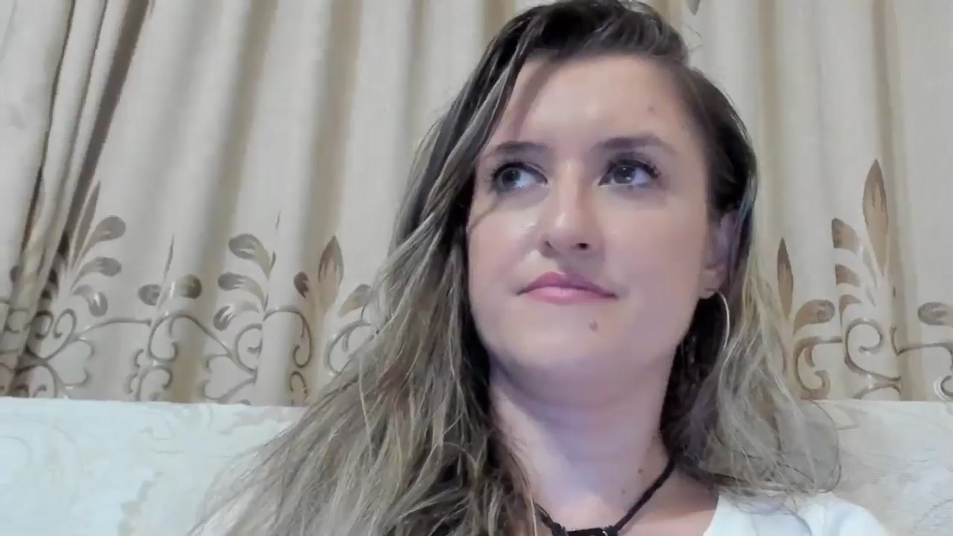 Gallery image thumbnail from BestDream's myfreecams stream on, 08/23/2024, 24:12 image 2 of 20