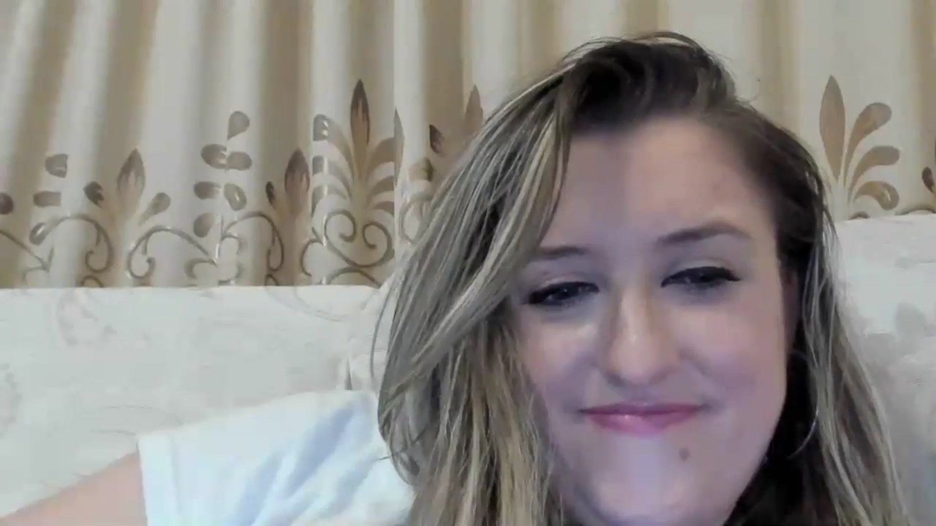 Gallery image thumbnail from BestDream's myfreecams stream on, 08/23/2024, 24:12 image 18 of 20
