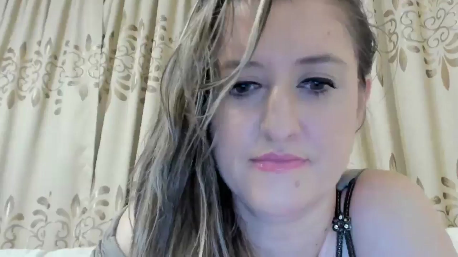 Gallery image thumbnail from BestDream's myfreecams stream on, 08/23/2024, 21:07 image 3 of 20