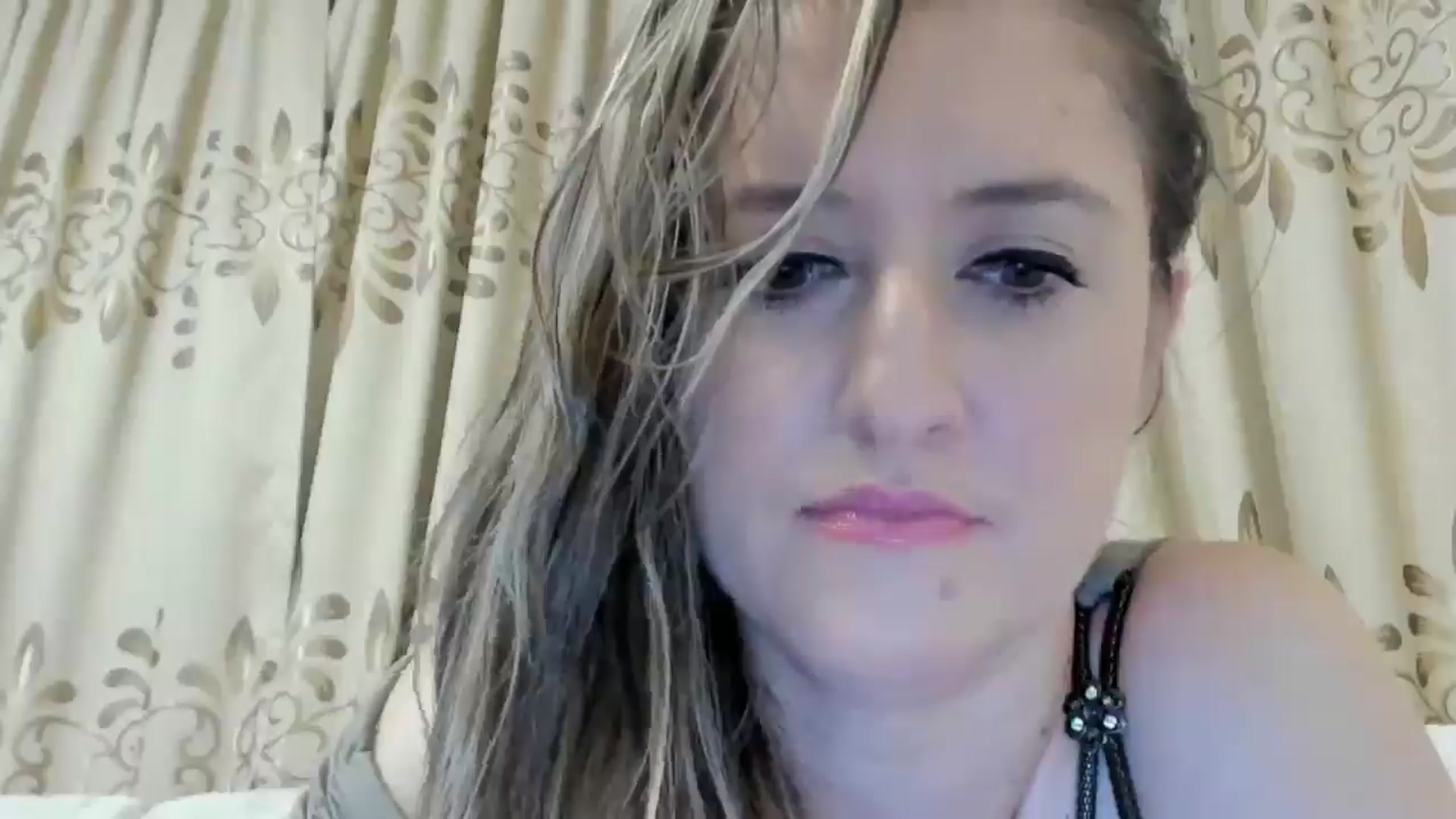 Gallery image thumbnail from BestDream's myfreecams stream on, 08/23/2024, 21:07 image 4 of 20