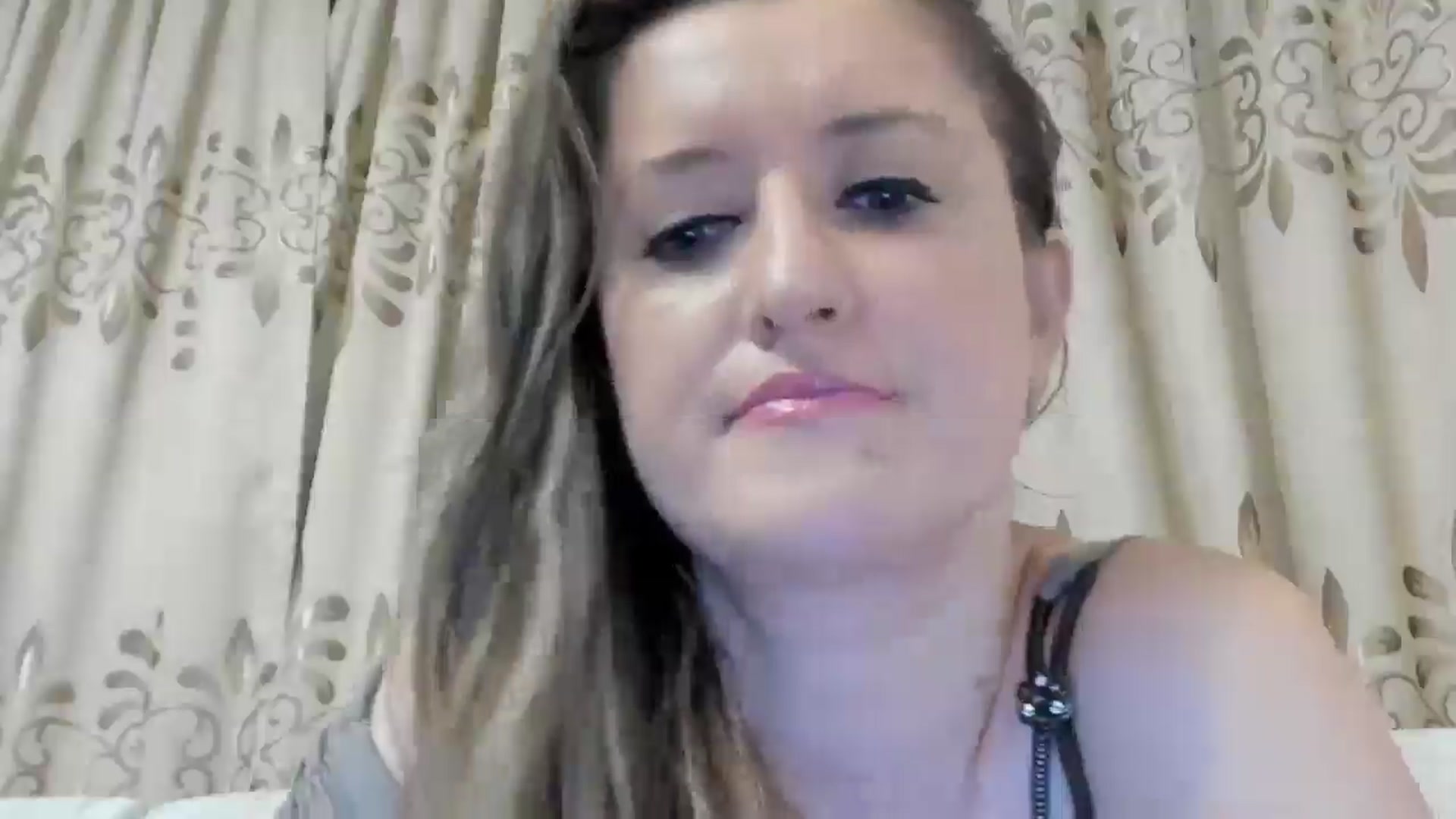 Gallery image thumbnail from BestDream's myfreecams stream on, 08/23/2024, 21:07 image 6 of 20