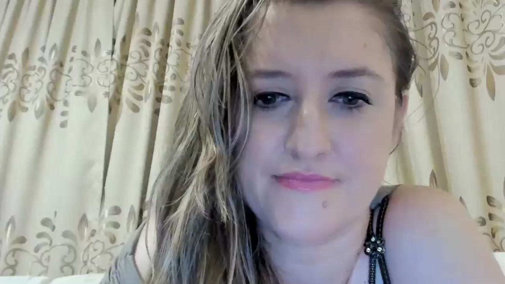 Gallery image thumbnail from BestDream's myfreecams stream on, 08/23/2024, 21:07 image 8 of 20