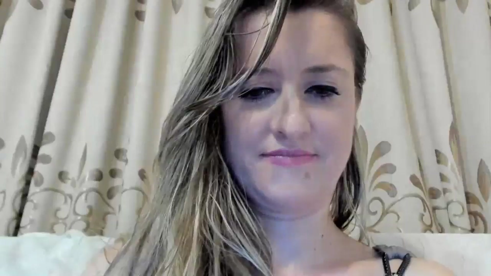Gallery image thumbnail from BestDream's myfreecams stream on, 08/23/2024, 23:11 image 15 of 20