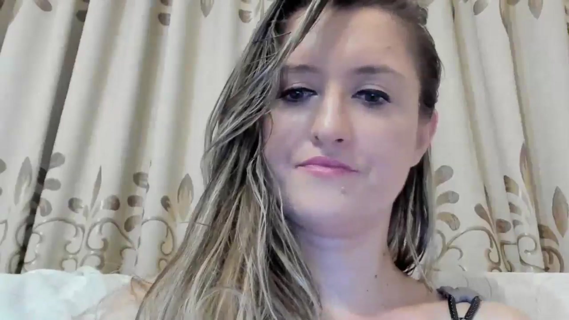 Gallery image thumbnail from BestDream's myfreecams stream on, 08/23/2024, 23:11 image 16 of 20