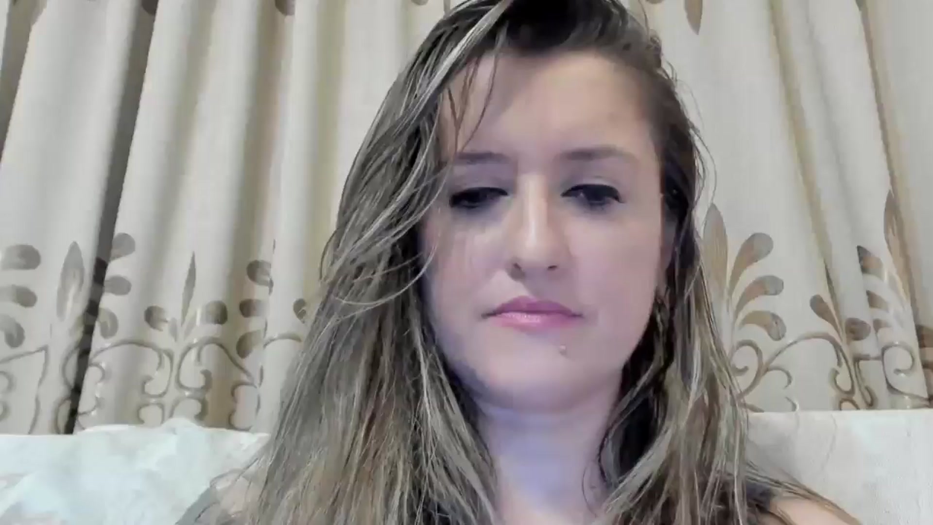 Gallery image thumbnail from BestDream's myfreecams stream on, 08/23/2024, 23:11 image 11 of 20