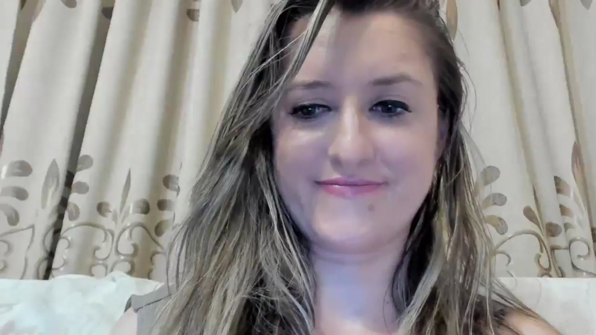 Gallery image thumbnail from BestDream's myfreecams stream on, 08/23/2024, 23:11 image 8 of 20