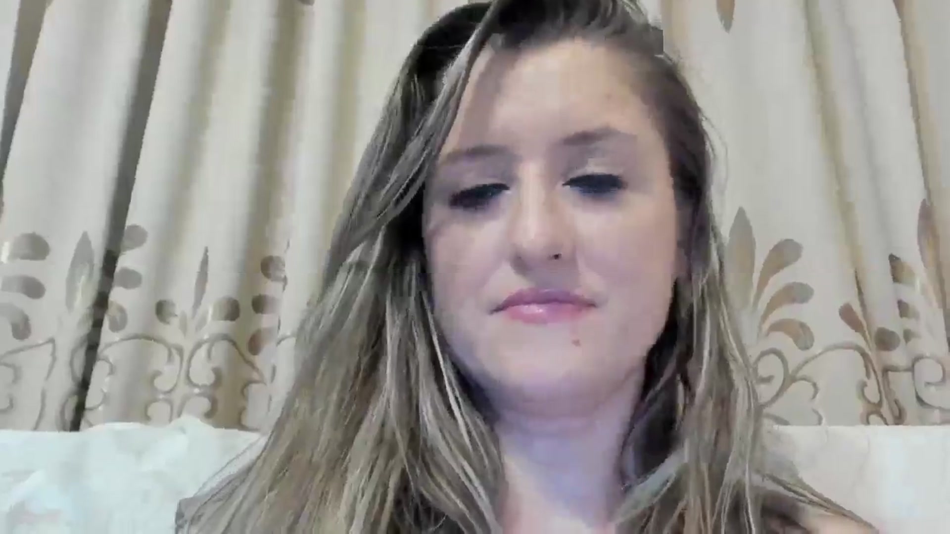 Gallery image thumbnail from BestDream's myfreecams stream on, 08/23/2024, 23:11 image 10 of 20