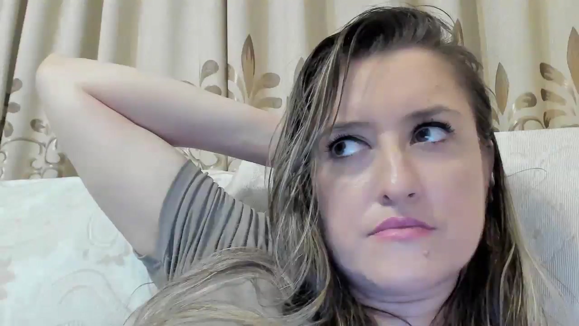 Gallery image thumbnail from BestDream's myfreecams stream on, 08/24/2024, 24:04 image 19 of 20