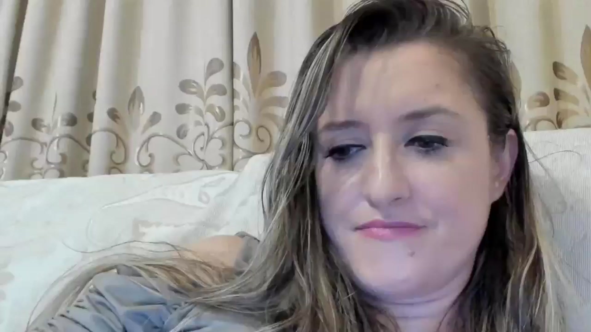 Gallery image thumbnail from BestDream's myfreecams stream on, 08/24/2024, 24:04 image 8 of 20