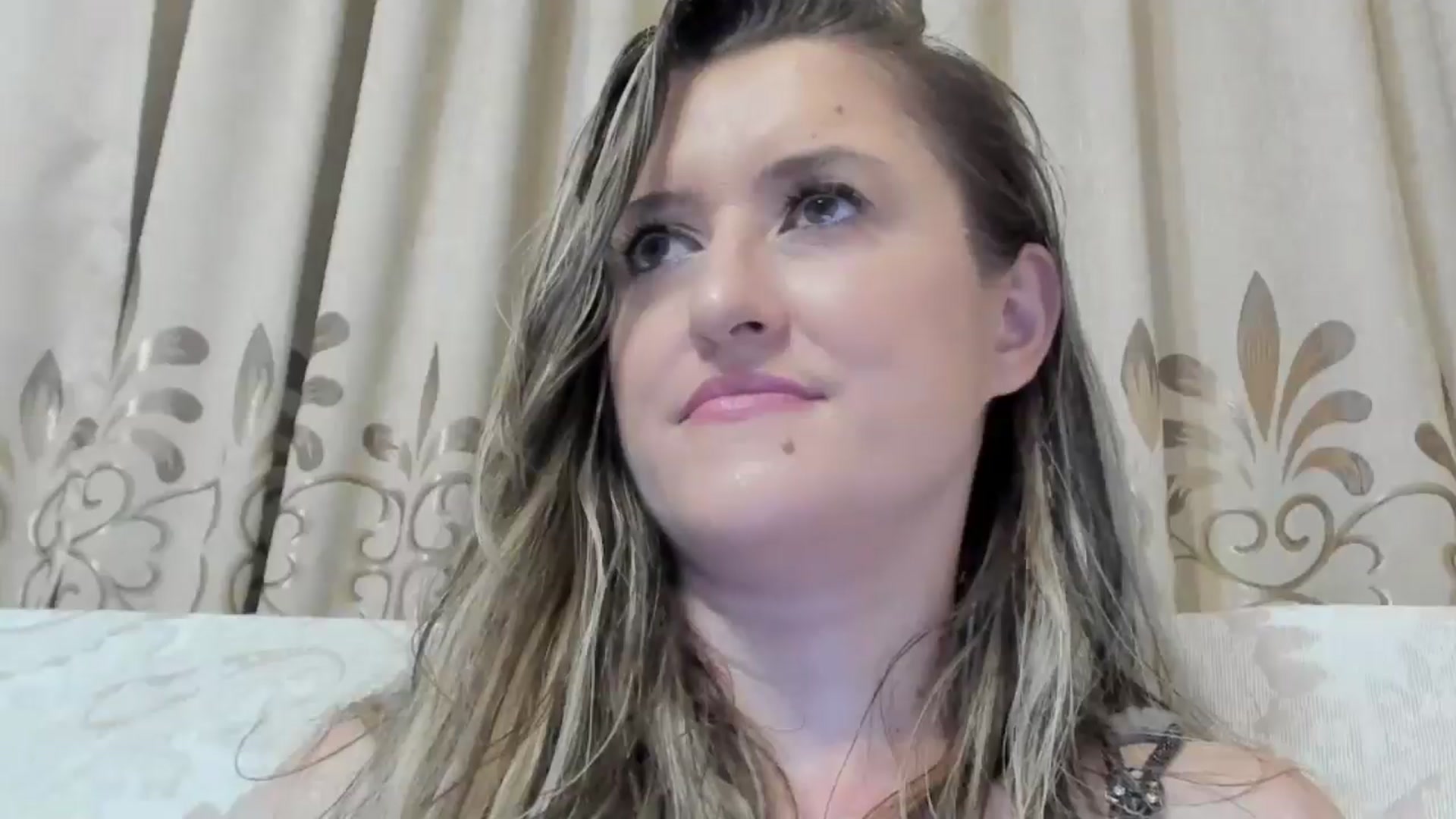 Gallery image thumbnail from BestDream's myfreecams stream on, 08/24/2024, 24:53 image 4 of 20