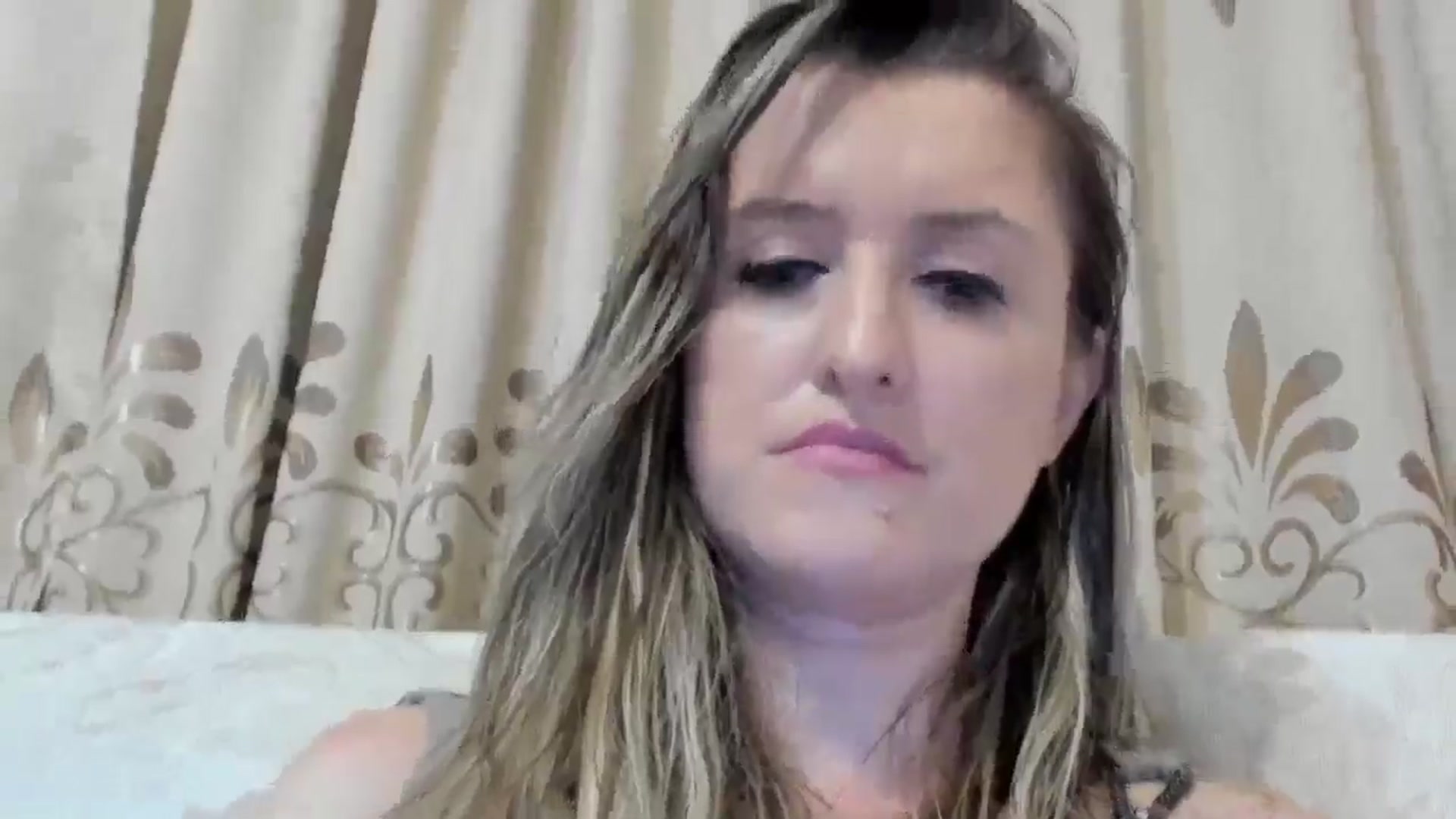 Gallery image thumbnail from BestDream's myfreecams stream on, 08/24/2024, 24:53 image 11 of 20