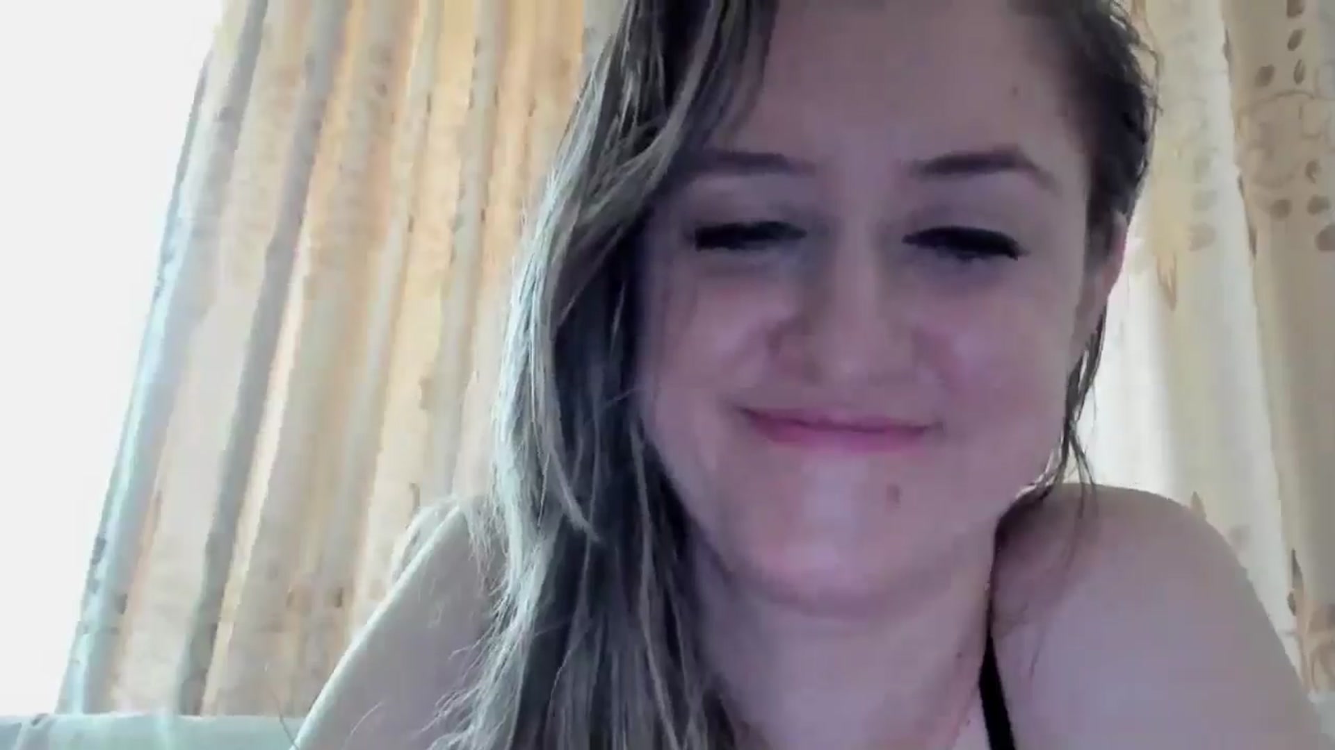 Gallery image thumbnail from BestDream's myfreecams stream on, 08/24/2024, 13:29 image 17 of 20