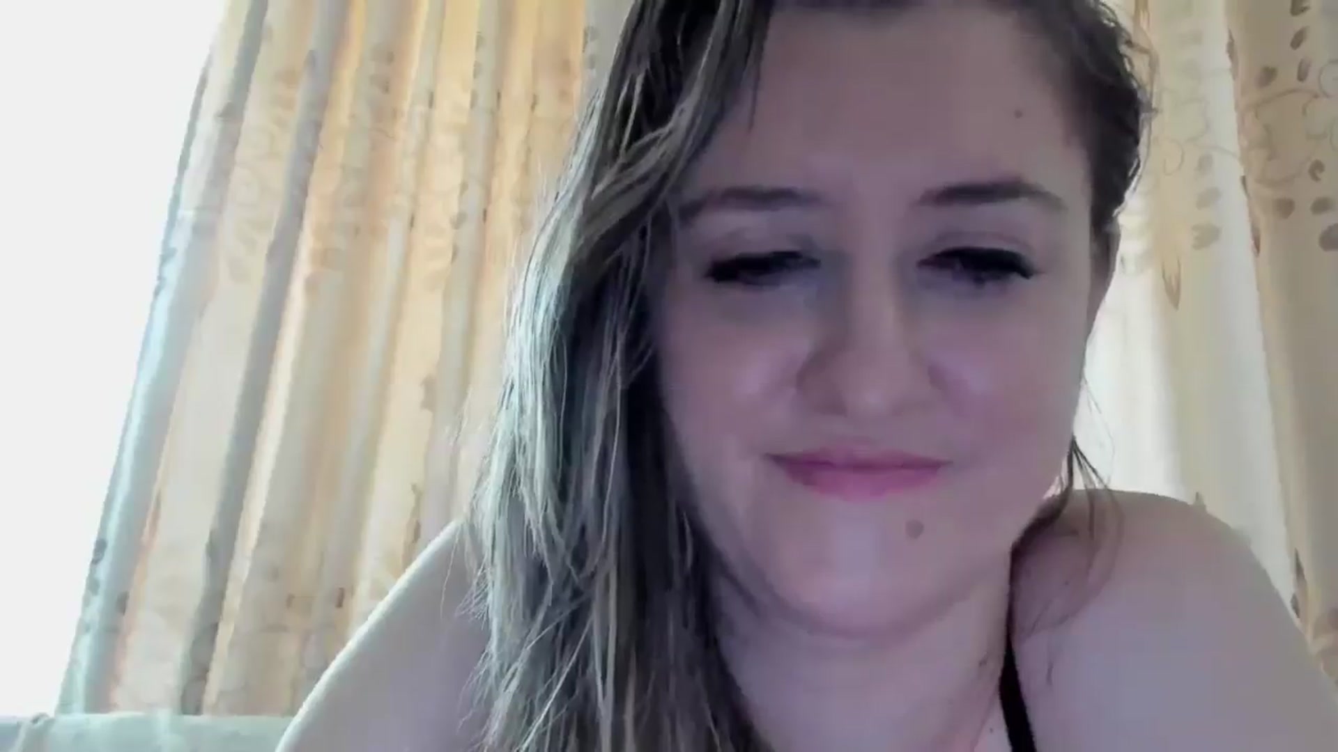 Gallery image thumbnail from BestDream's myfreecams stream on, 08/24/2024, 13:29 image 15 of 20