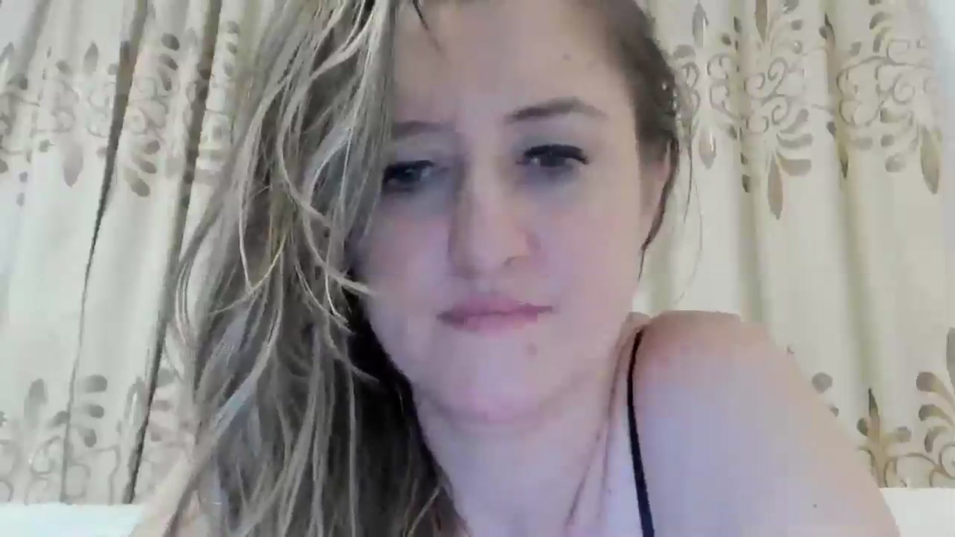 Gallery image thumbnail from BestDream's myfreecams stream on, 08/24/2024, 22:16 image 11 of 20