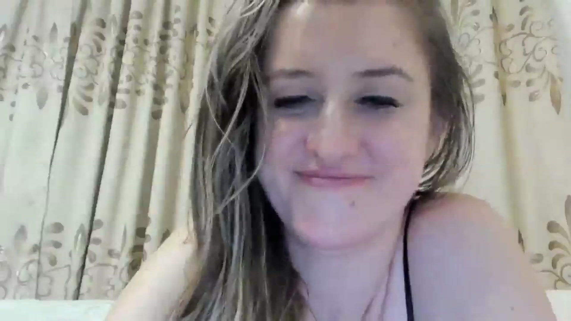 Gallery image thumbnail from BestDream's myfreecams stream on, 08/24/2024, 22:16 image 12 of 20