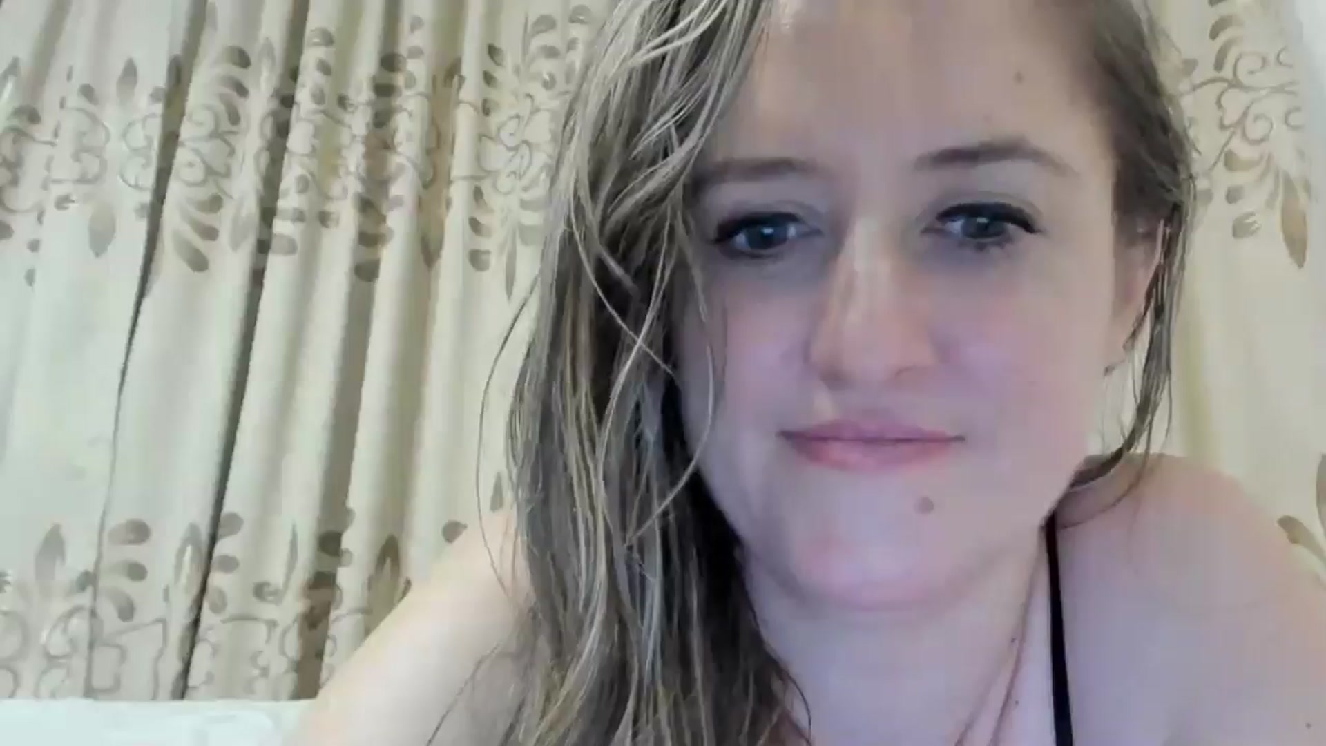 Gallery image thumbnail from BestDream's myfreecams stream on, 08/24/2024, 22:16 image 14 of 20