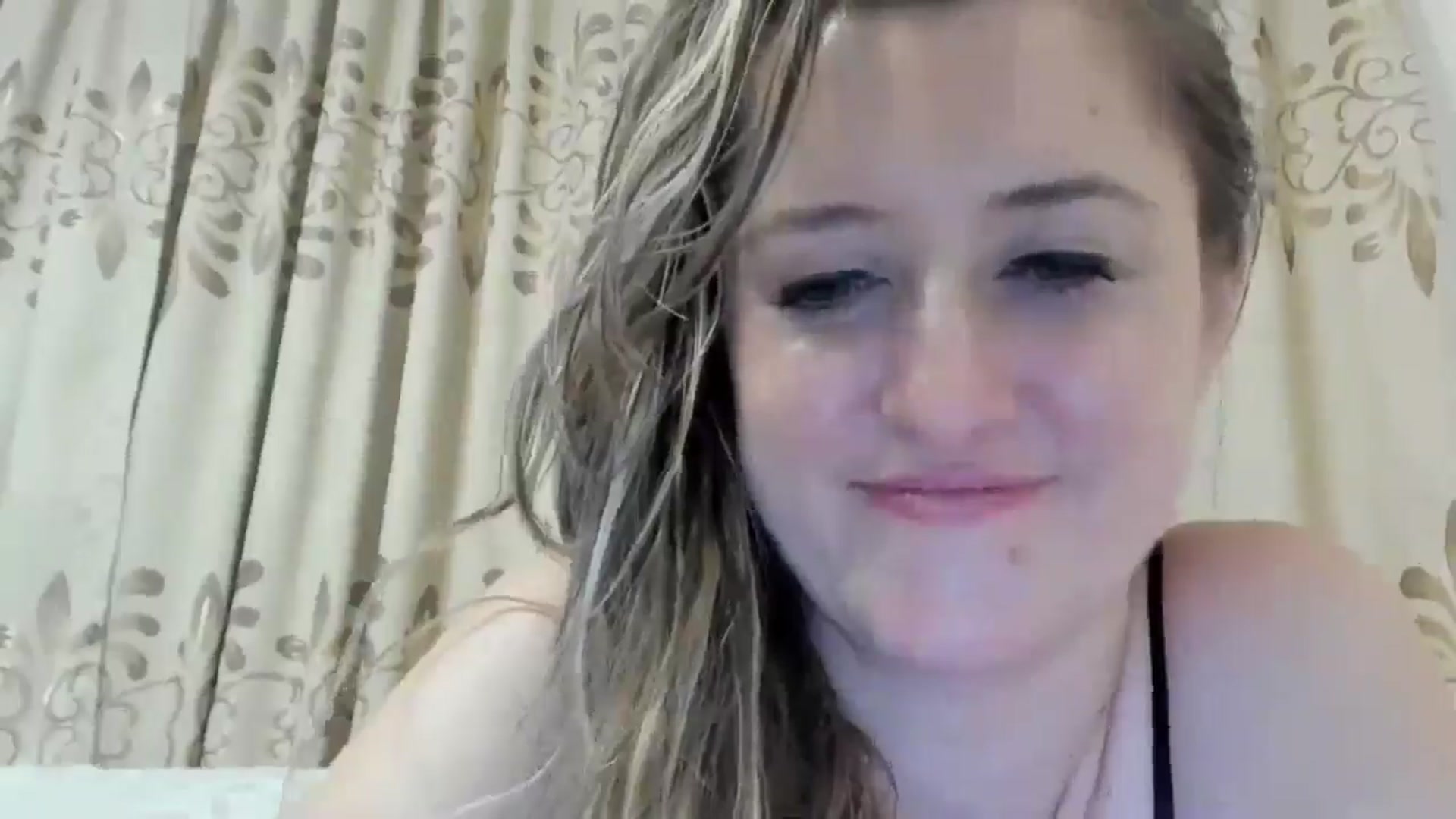 Gallery image thumbnail from BestDream's myfreecams stream on, 08/24/2024, 22:16 image 6 of 20