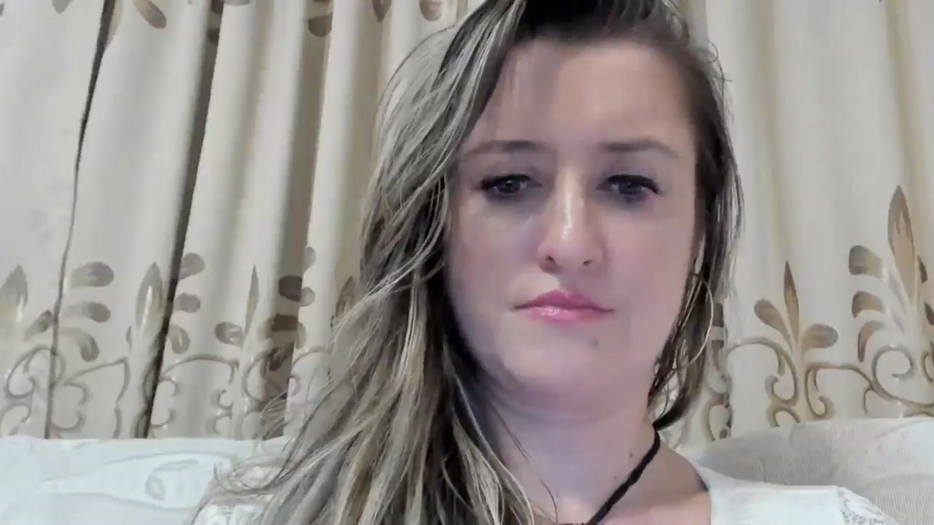 Gallery image thumbnail from BestDream's myfreecams stream on, 08/24/2024, 23:38 image 7 of 20