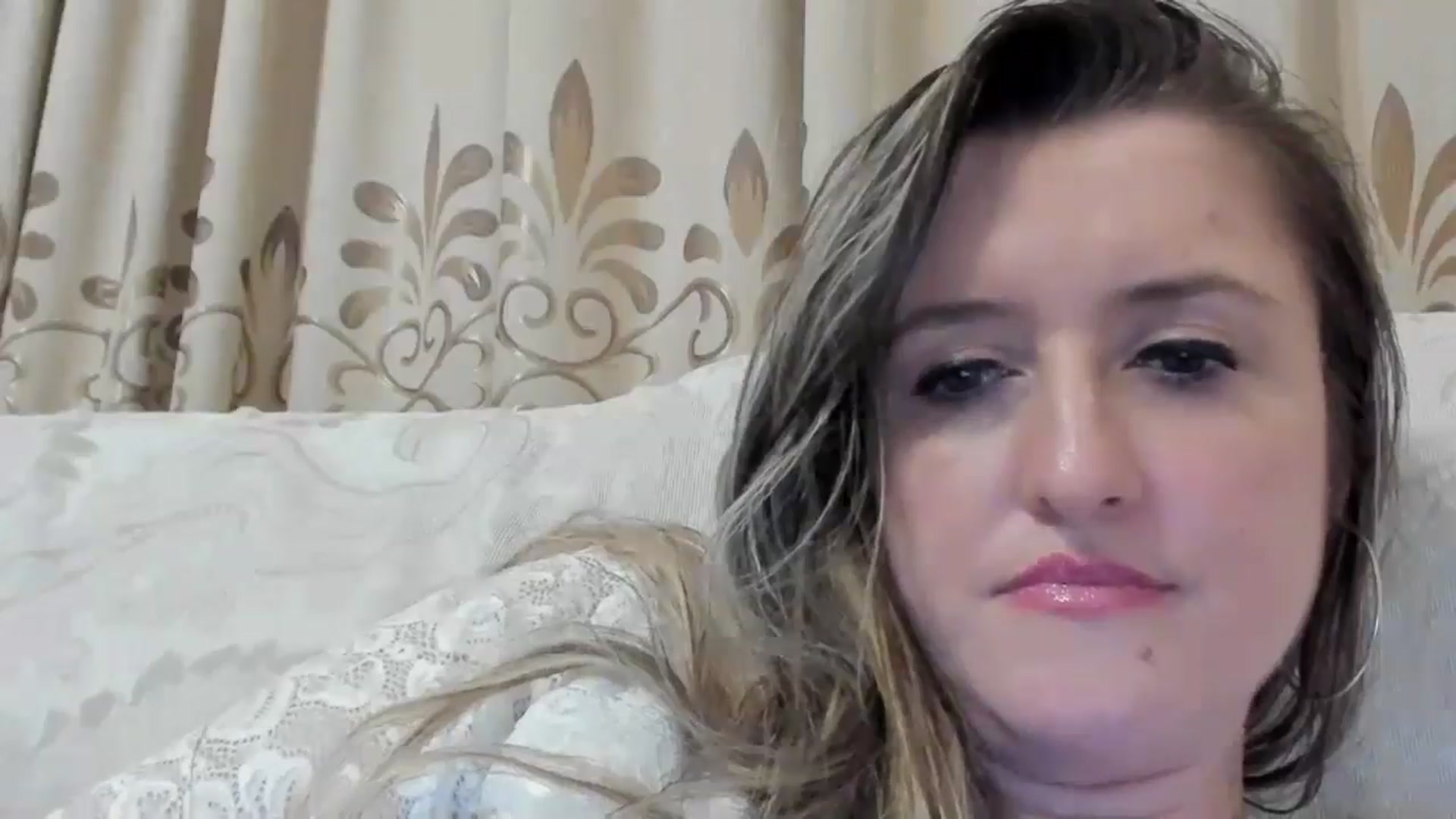 Gallery image thumbnail from BestDream's myfreecams stream on, 08/24/2024, 23:38 image 17 of 20