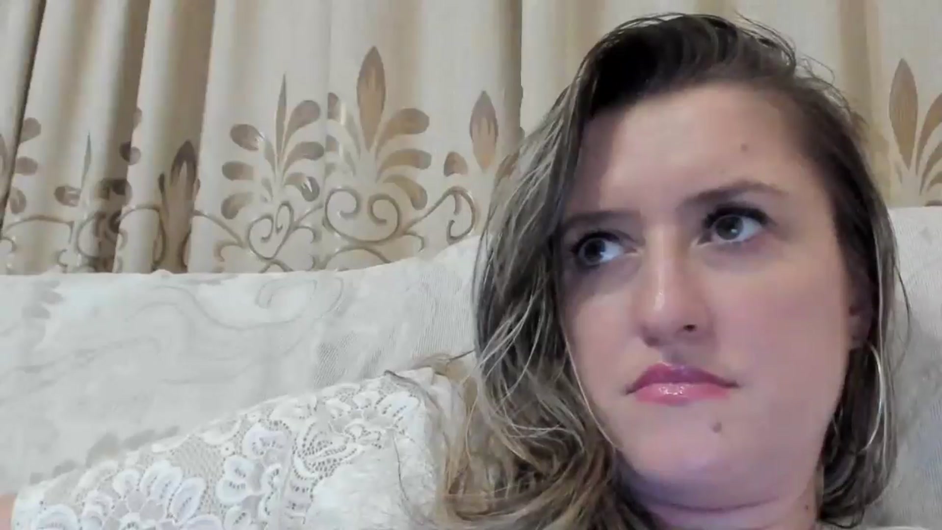 Gallery image thumbnail from BestDream's myfreecams stream on, 08/24/2024, 23:38 image 19 of 20