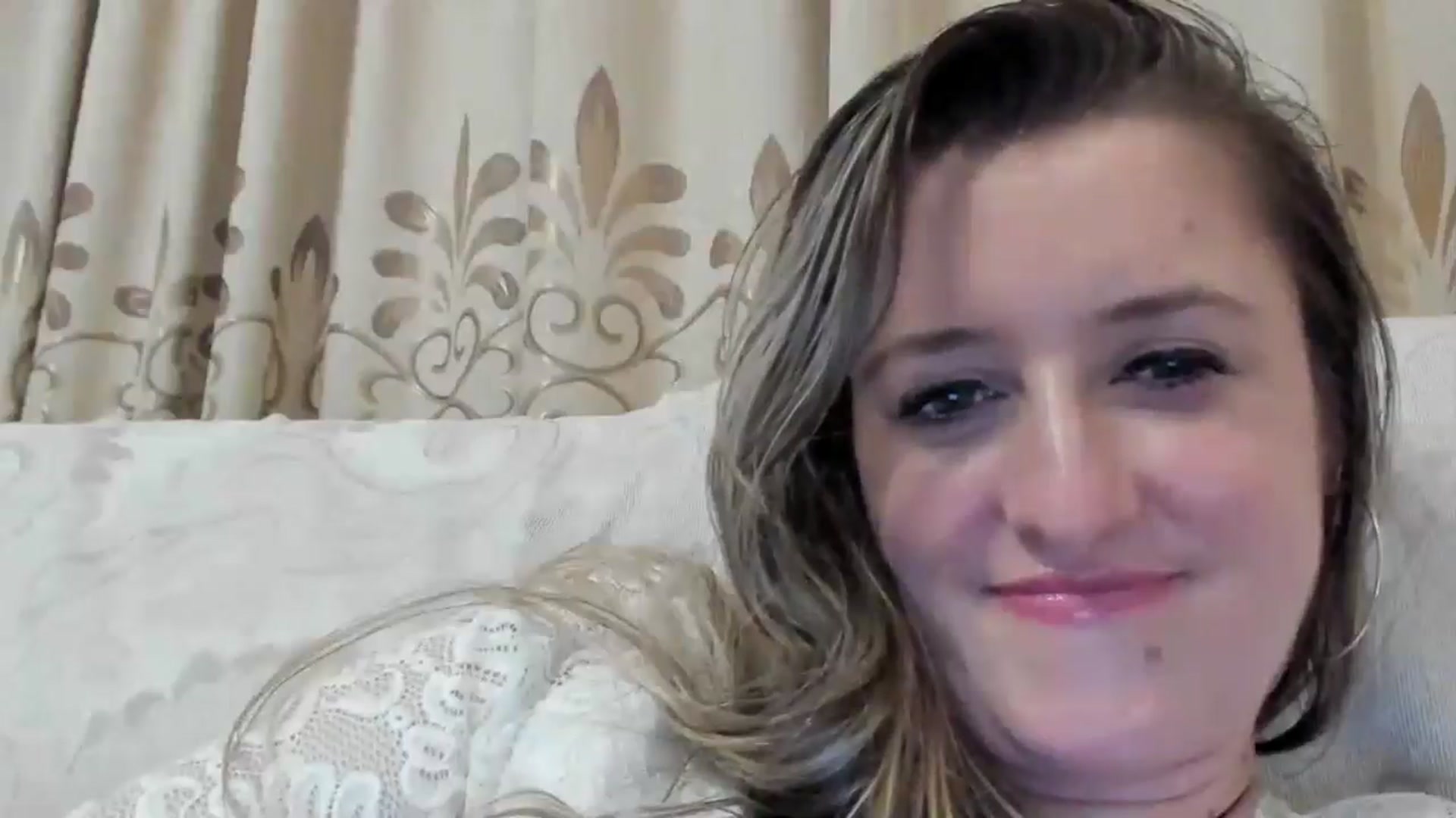 Gallery image thumbnail from BestDream's myfreecams stream on, 08/24/2024, 23:38 image 12 of 20