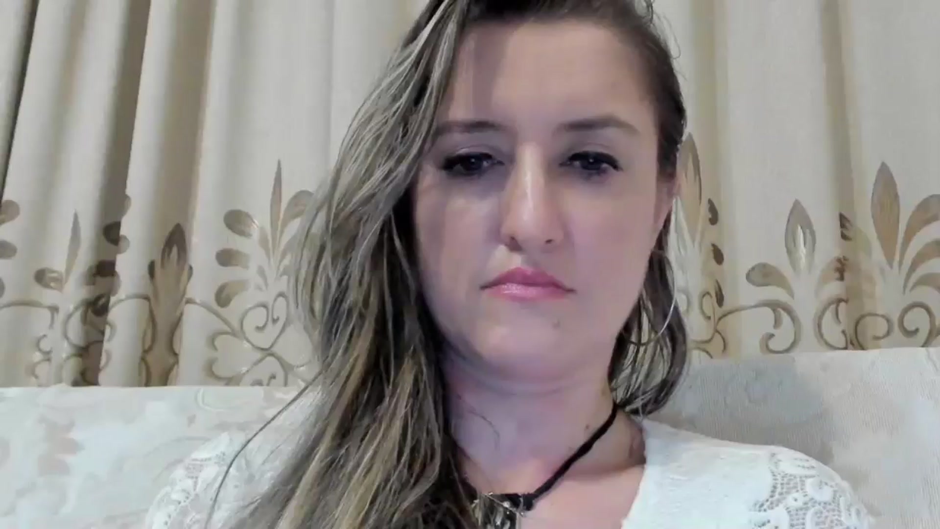 Gallery image thumbnail from BestDream's myfreecams stream on, 08/25/2024, 01:35 image 18 of 20