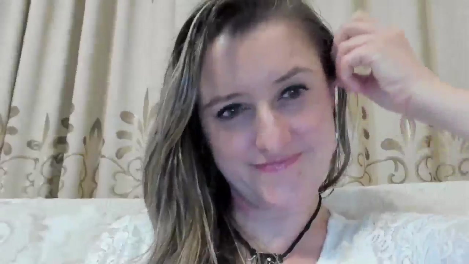 Gallery image thumbnail from BestDream's myfreecams stream on, 08/25/2024, 01:35 image 10 of 20
