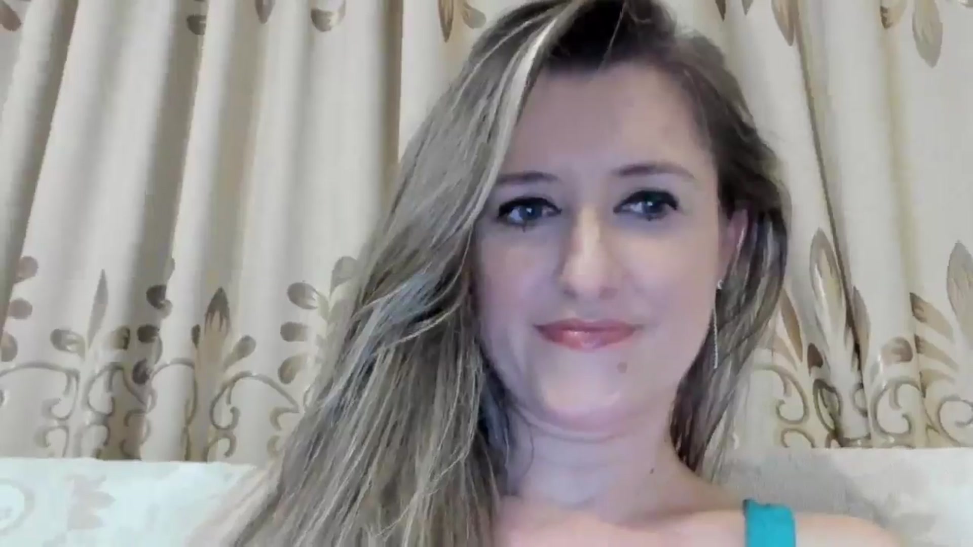 Gallery image thumbnail from BestDream's myfreecams stream on, 08/25/2024, 23:17 image 2 of 20