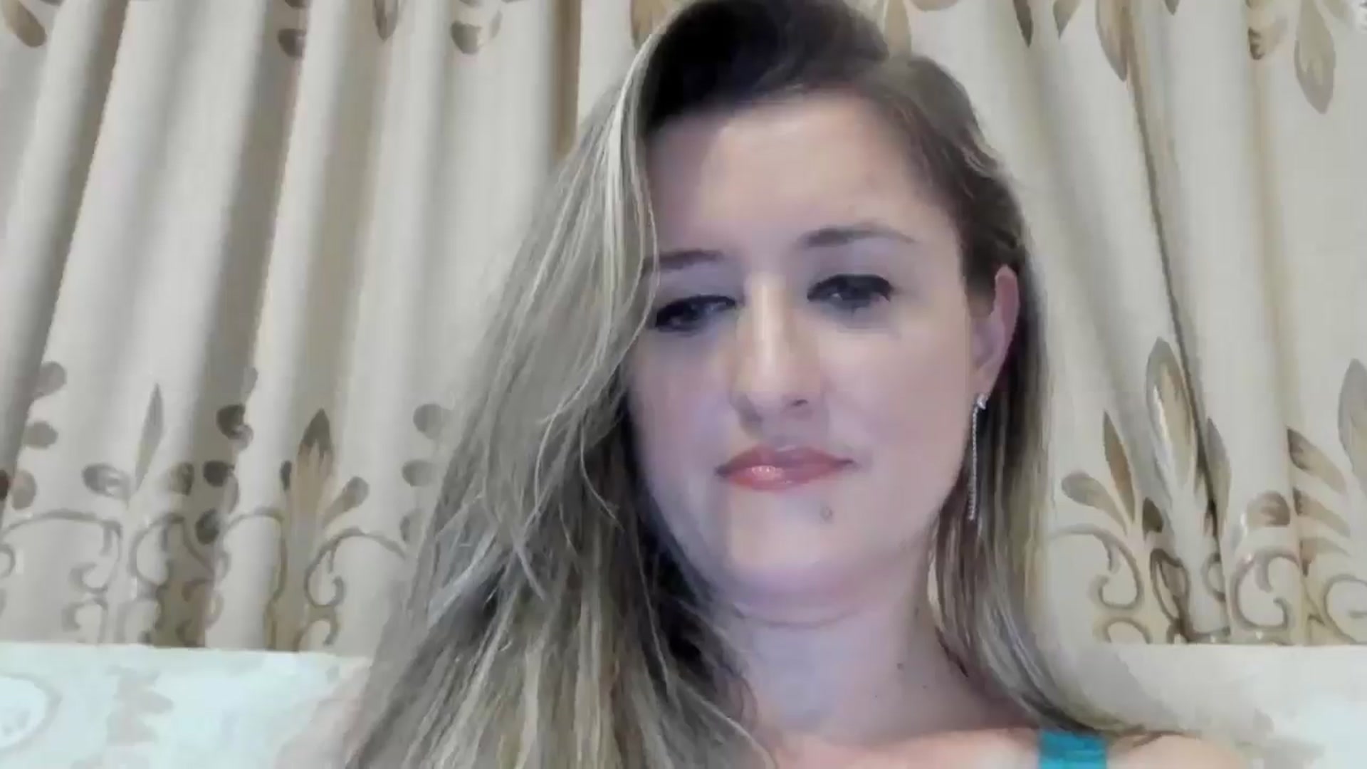 Gallery image thumbnail from BestDream's myfreecams stream on, 08/25/2024, 23:17 image 4 of 20