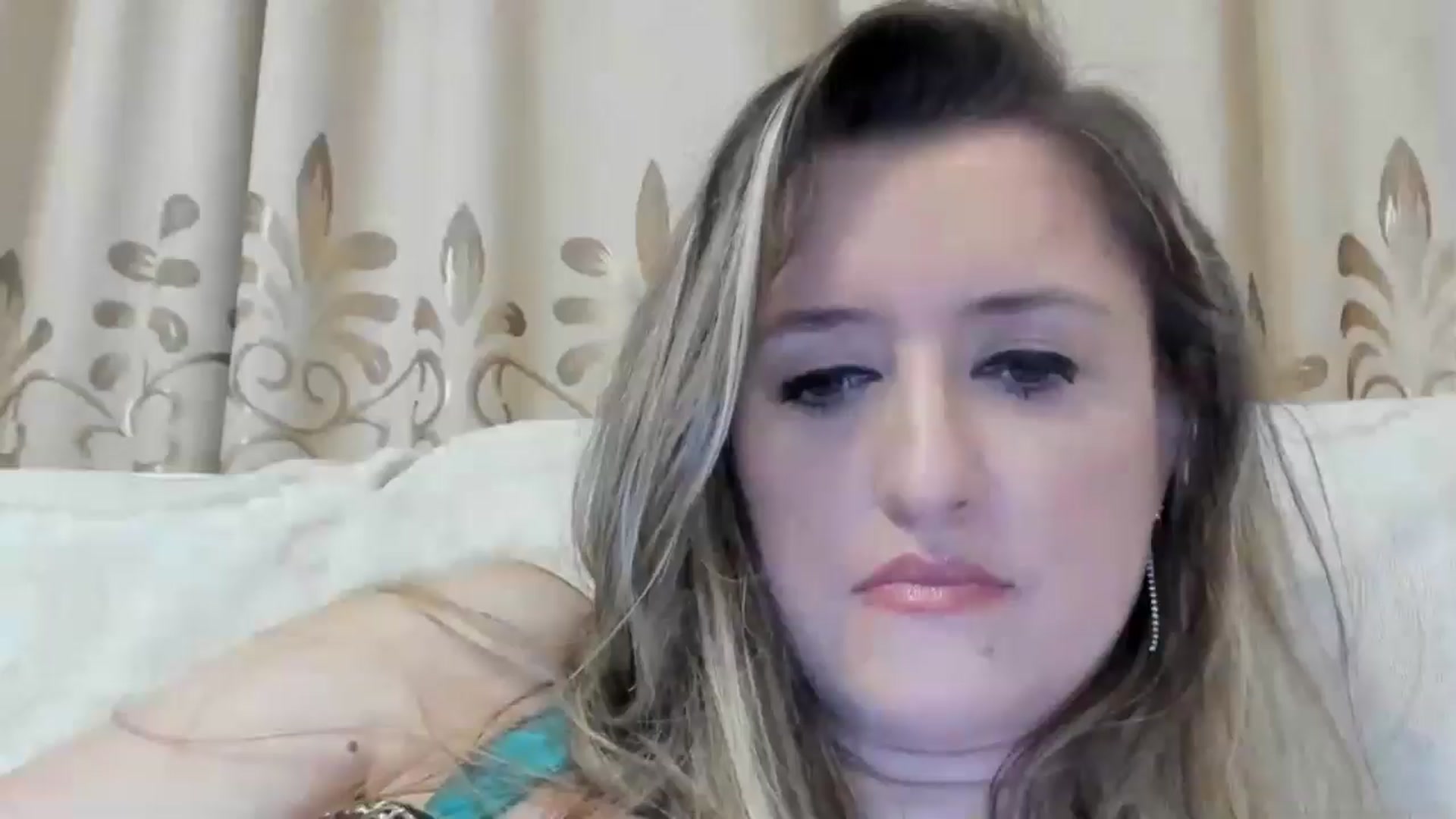 Gallery image thumbnail from BestDream's myfreecams stream on, 08/25/2024, 23:57 image 5 of 20