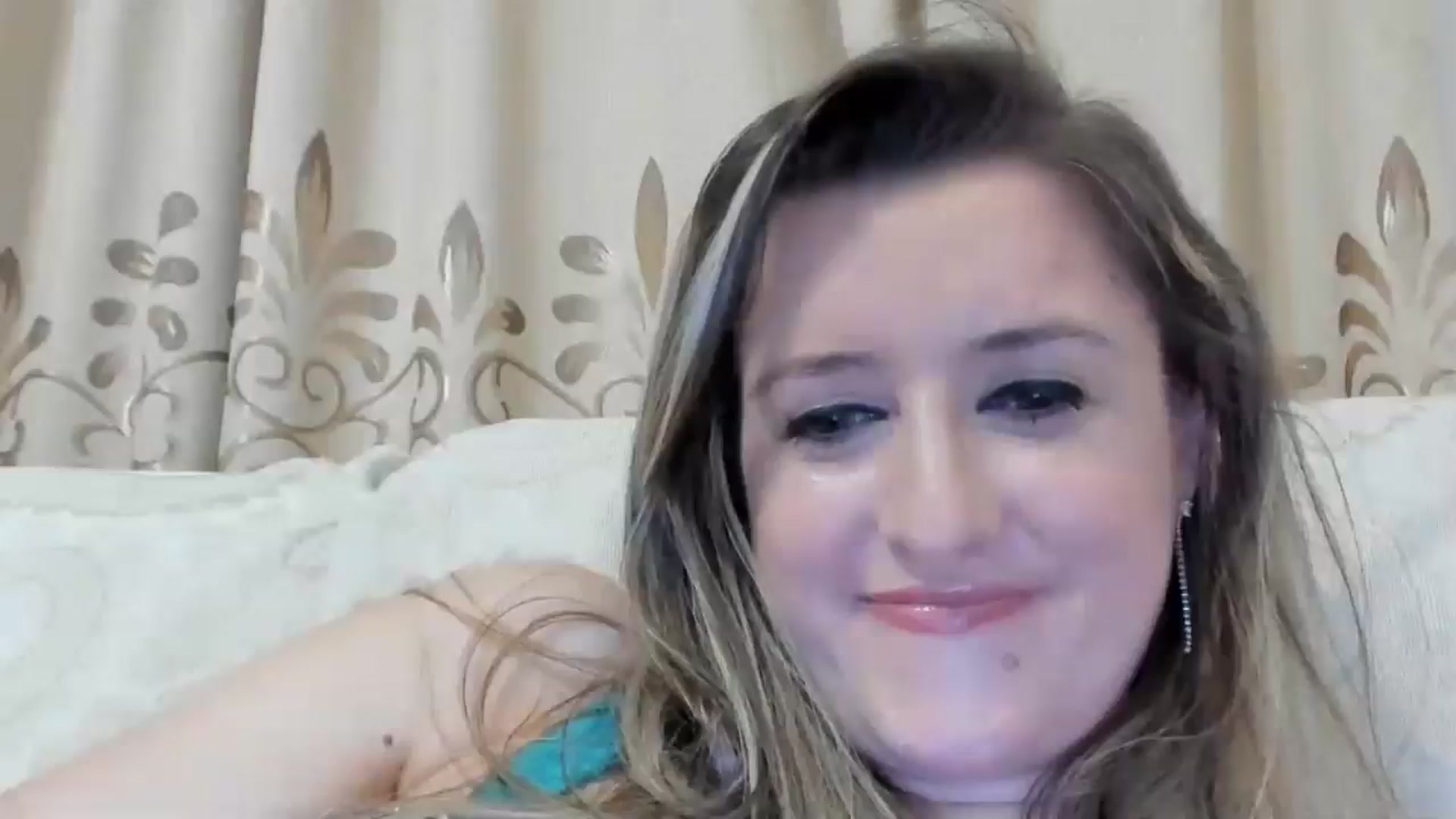 Gallery image thumbnail from BestDream's myfreecams stream on, 08/25/2024, 23:57 image 12 of 20