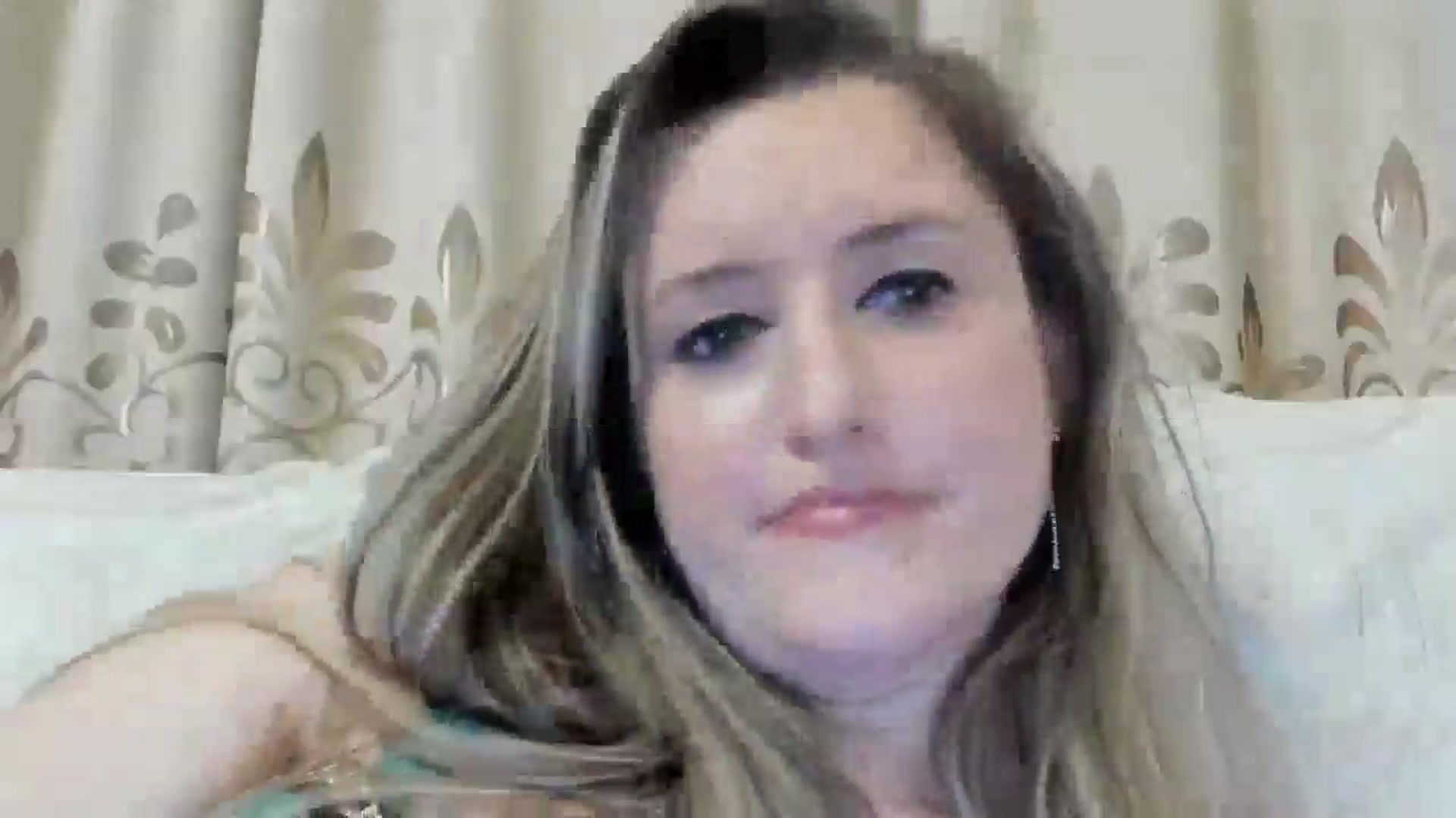 Gallery image thumbnail from BestDream's myfreecams stream on, 08/25/2024, 23:57 image 14 of 20