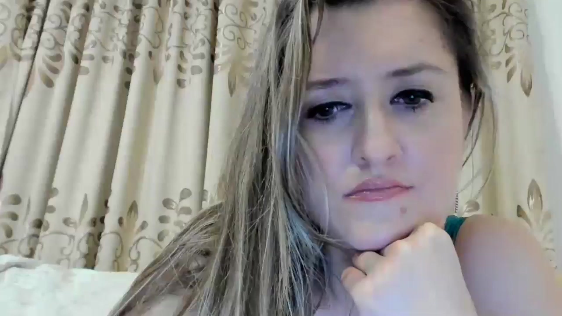 Gallery image thumbnail from BestDream's myfreecams stream on, 08/26/2024, 01:46 image 3 of 20