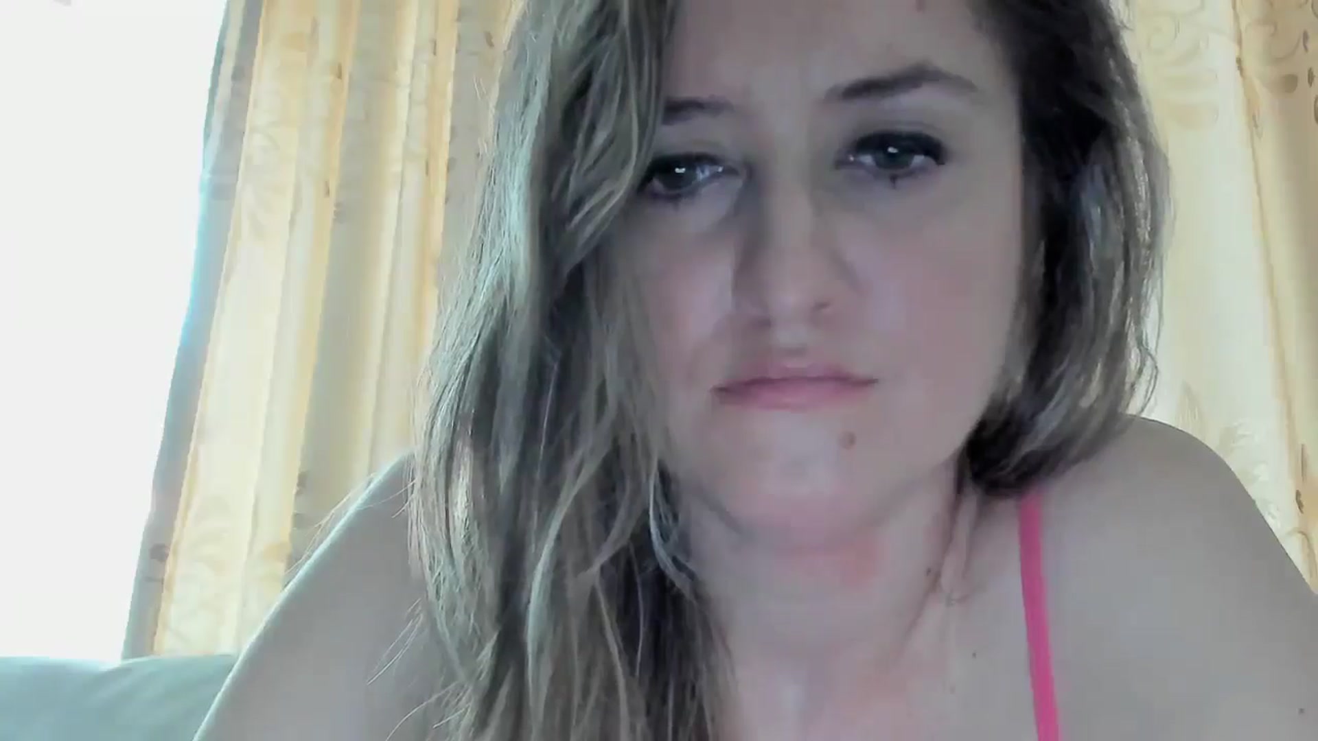 Gallery image thumbnail from BestDream's myfreecams stream on, 08/26/2024, 07:18 image 9 of 20