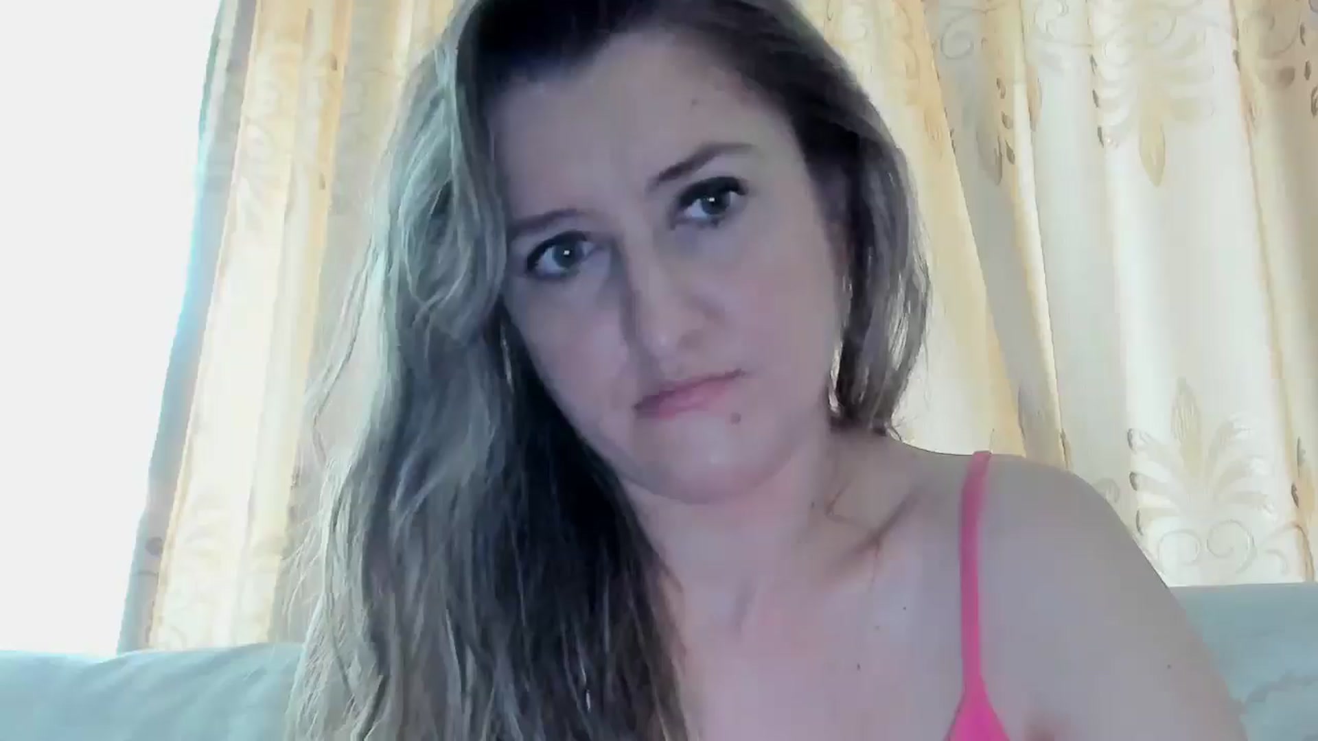 Gallery image thumbnail from BestDream's myfreecams stream on, 08/26/2024, 07:18 image 3 of 20