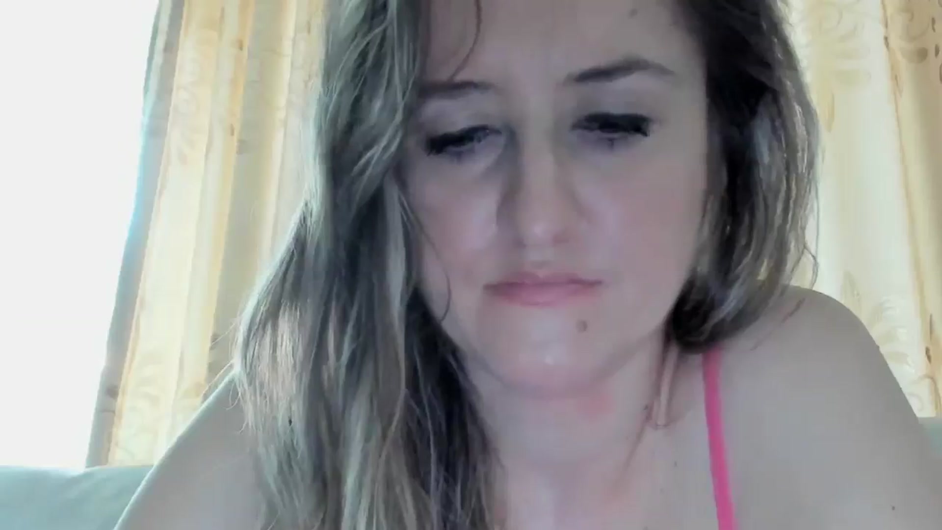 Gallery image thumbnail from BestDream's myfreecams stream on, 08/26/2024, 07:18 image 14 of 20